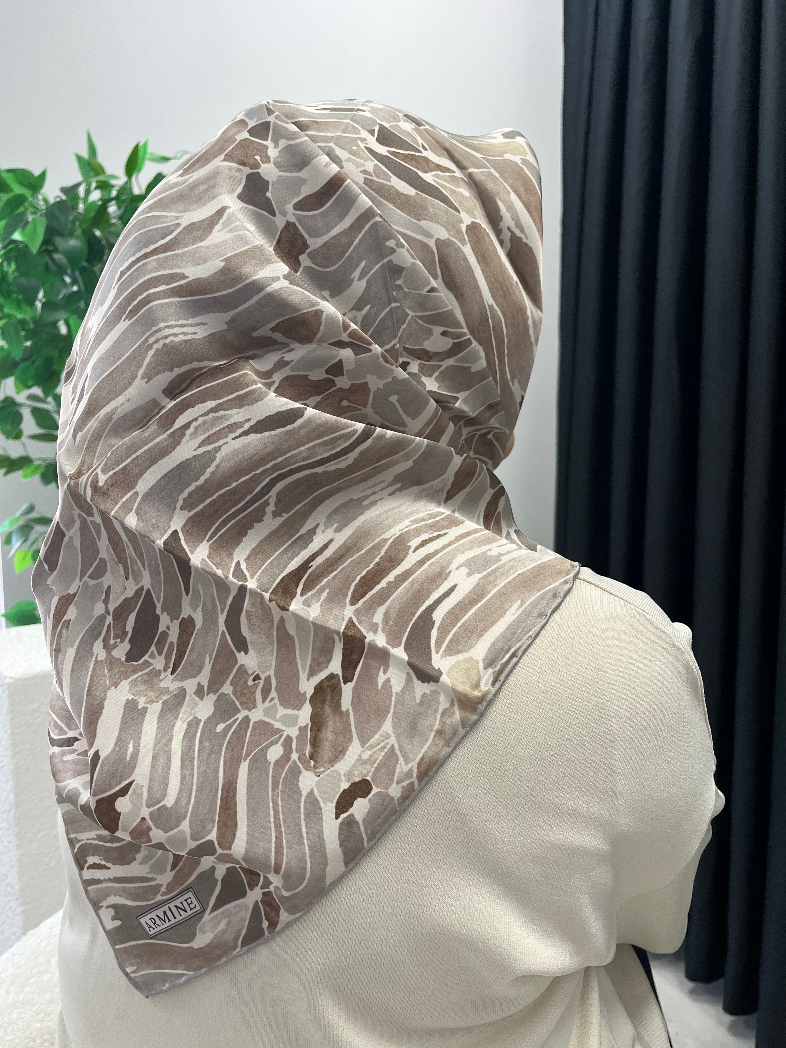 Armine'25 Yaz Sezonu Saf İpek Eşarp Kum Beji