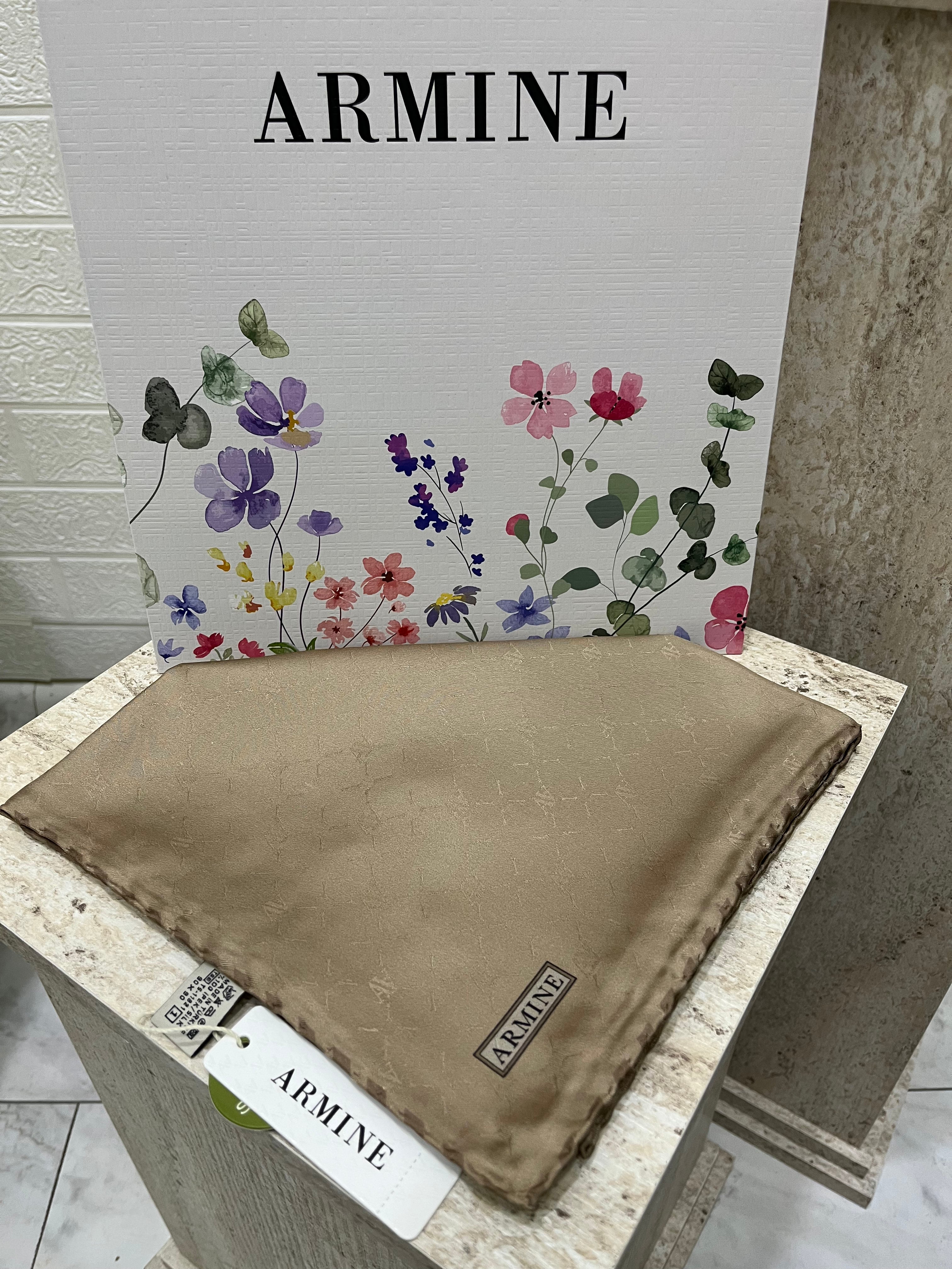 Armine Jakar Twill İpek Gold