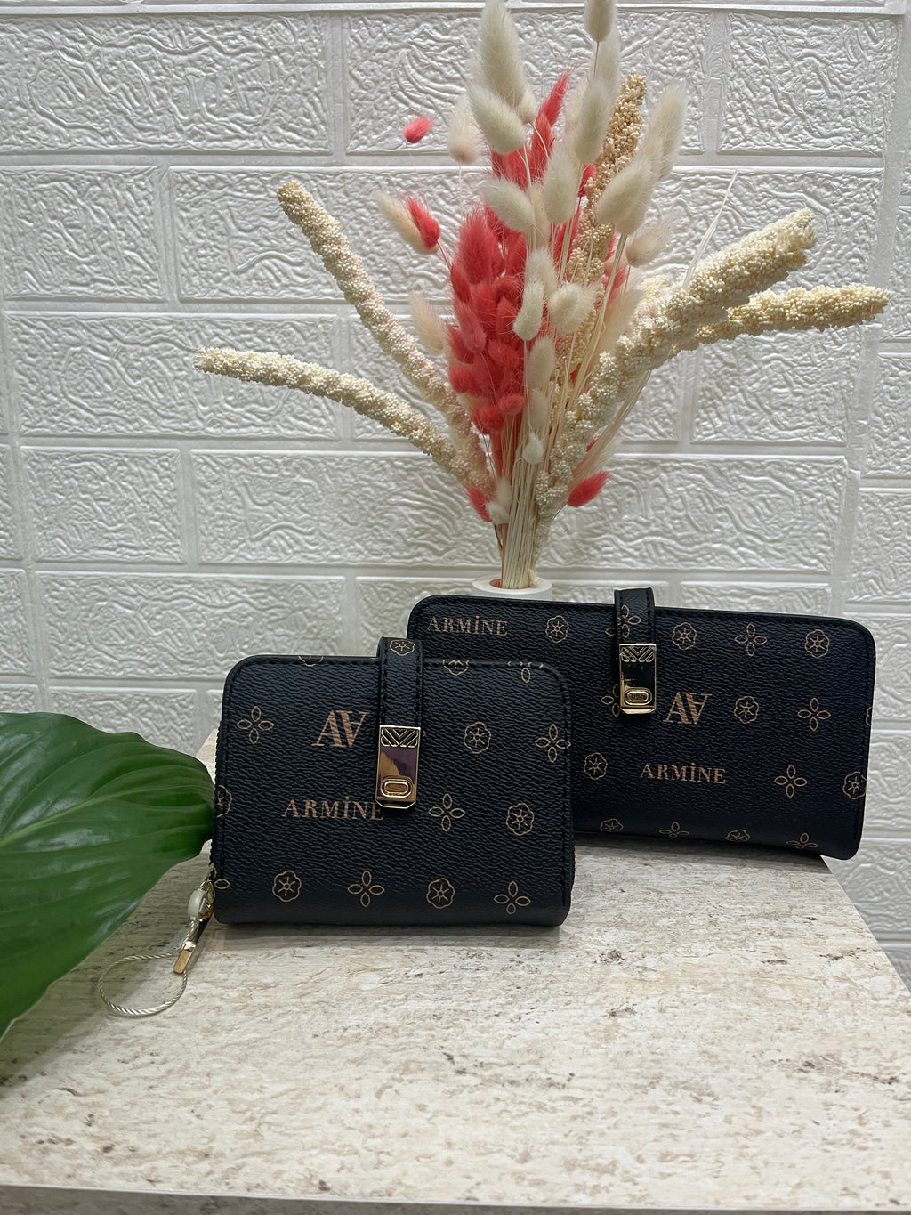 Siyah Monogram Desen Cüzdan