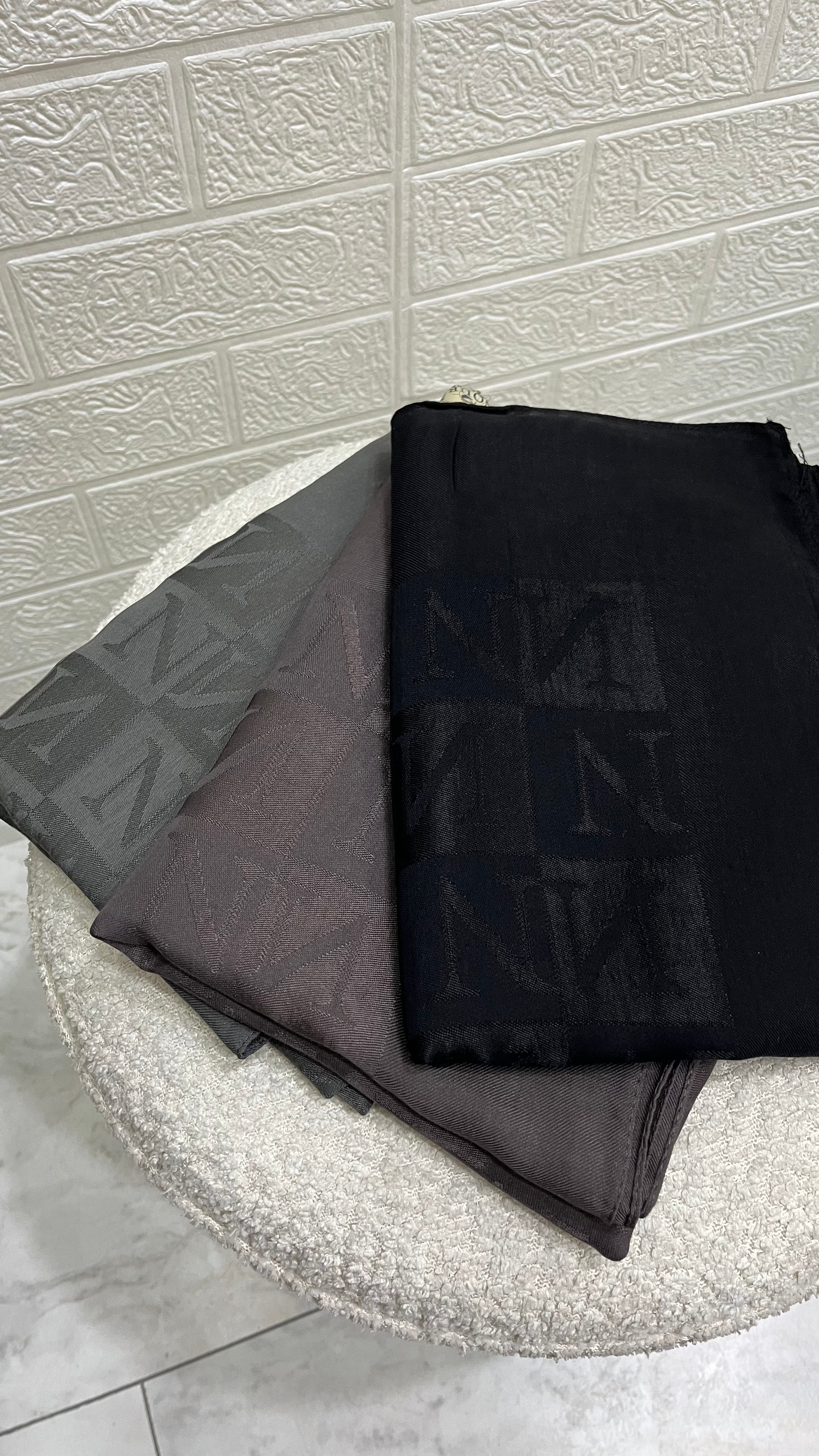 Noura Scarf Naia Şal Füme