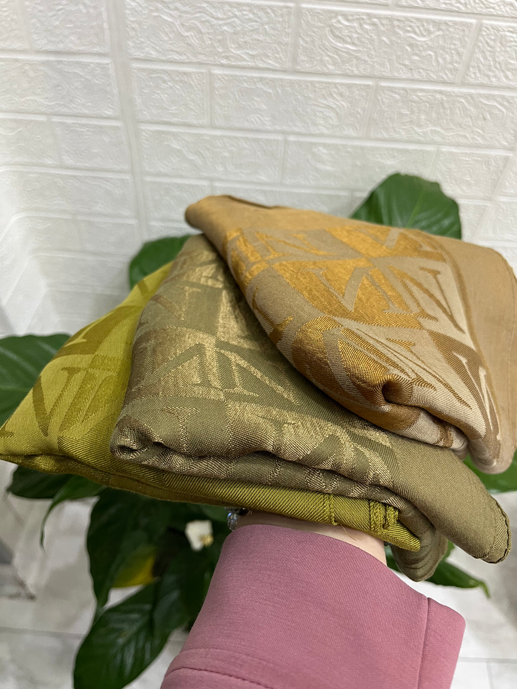 Noura Scarf Naia Şal Oksit