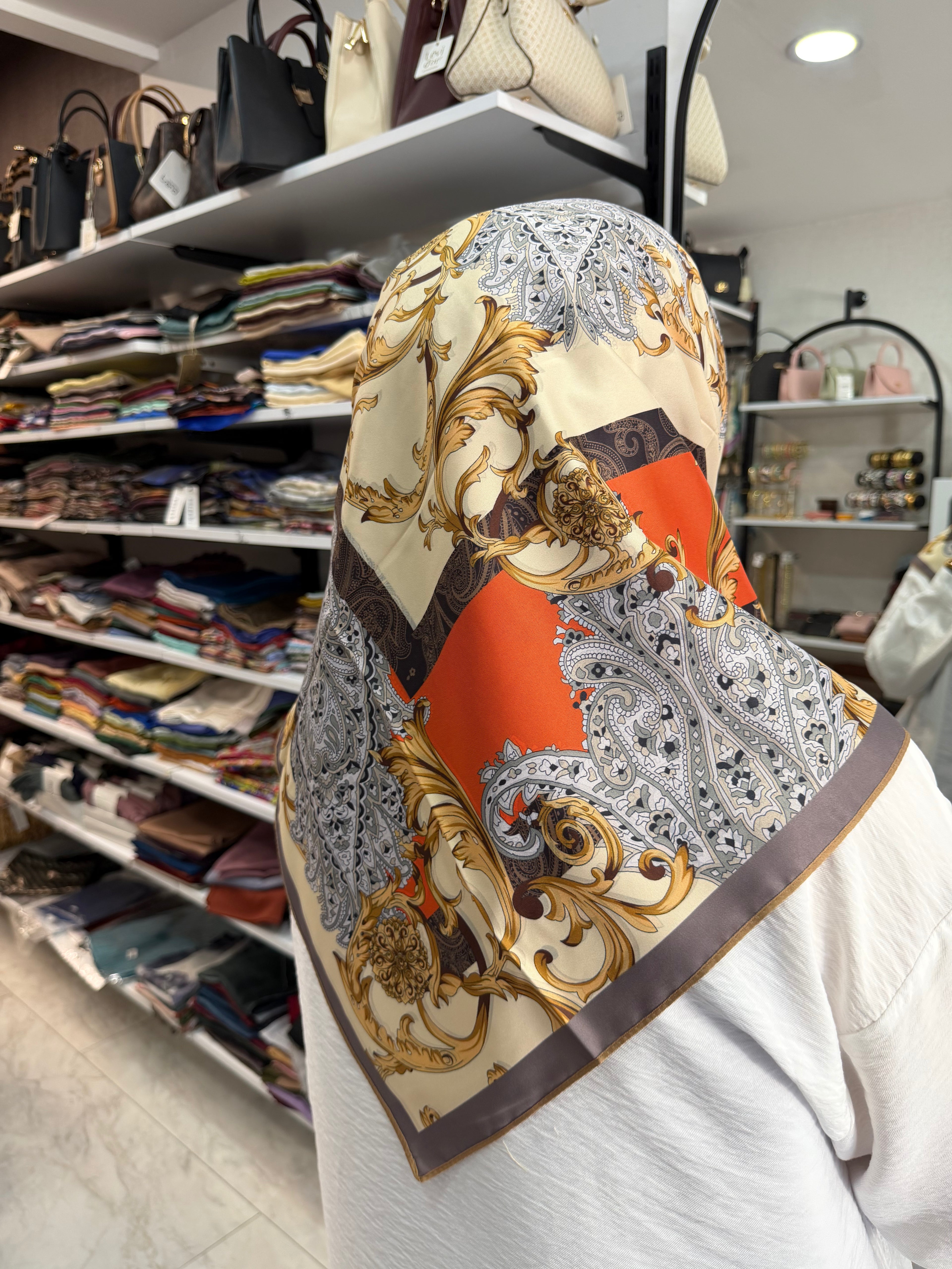 İthal Çift Taraflı Twill Eşarp Etro