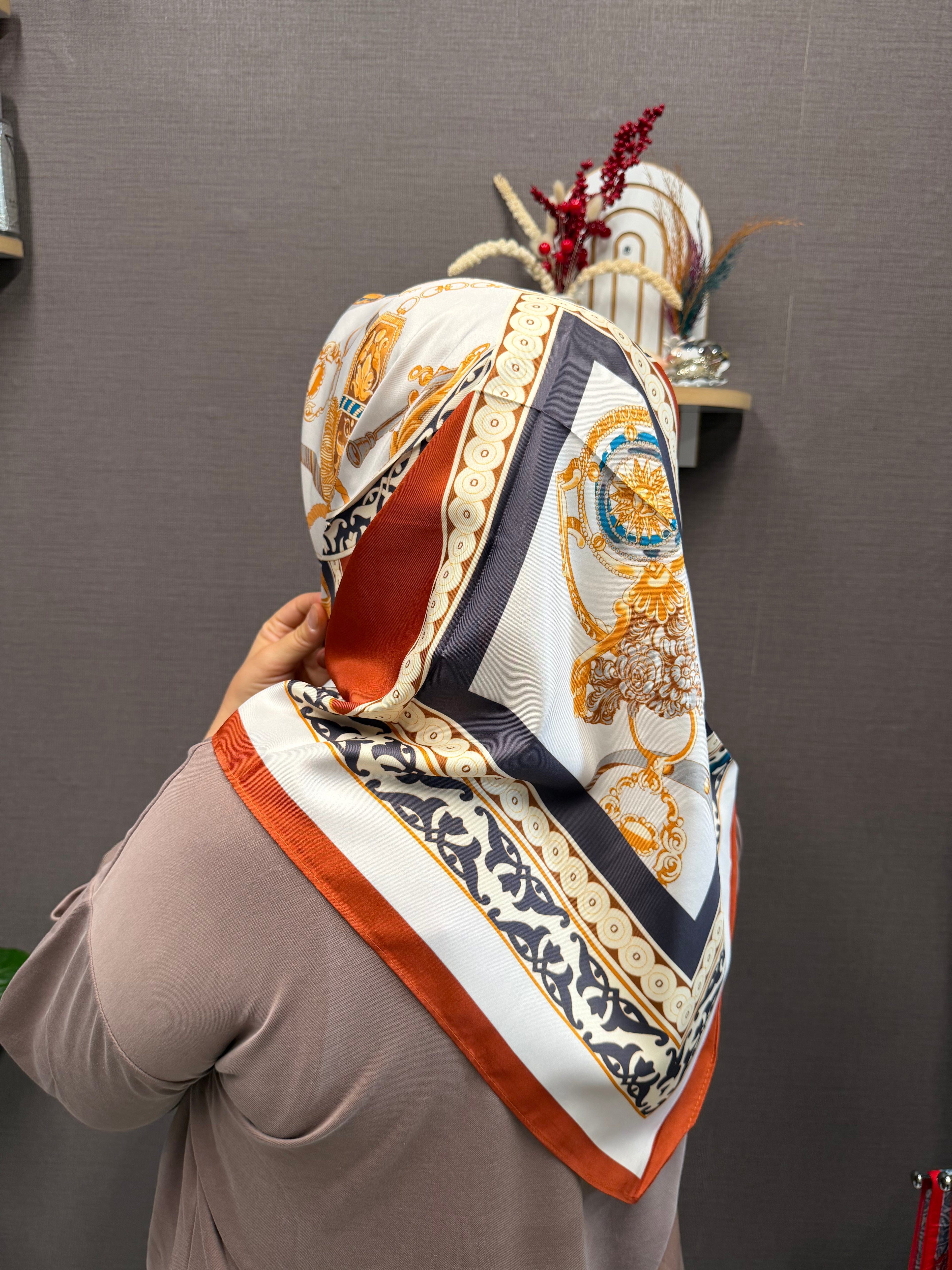 İthal Çift Taraflı Twill Eşarp Taba-Bej