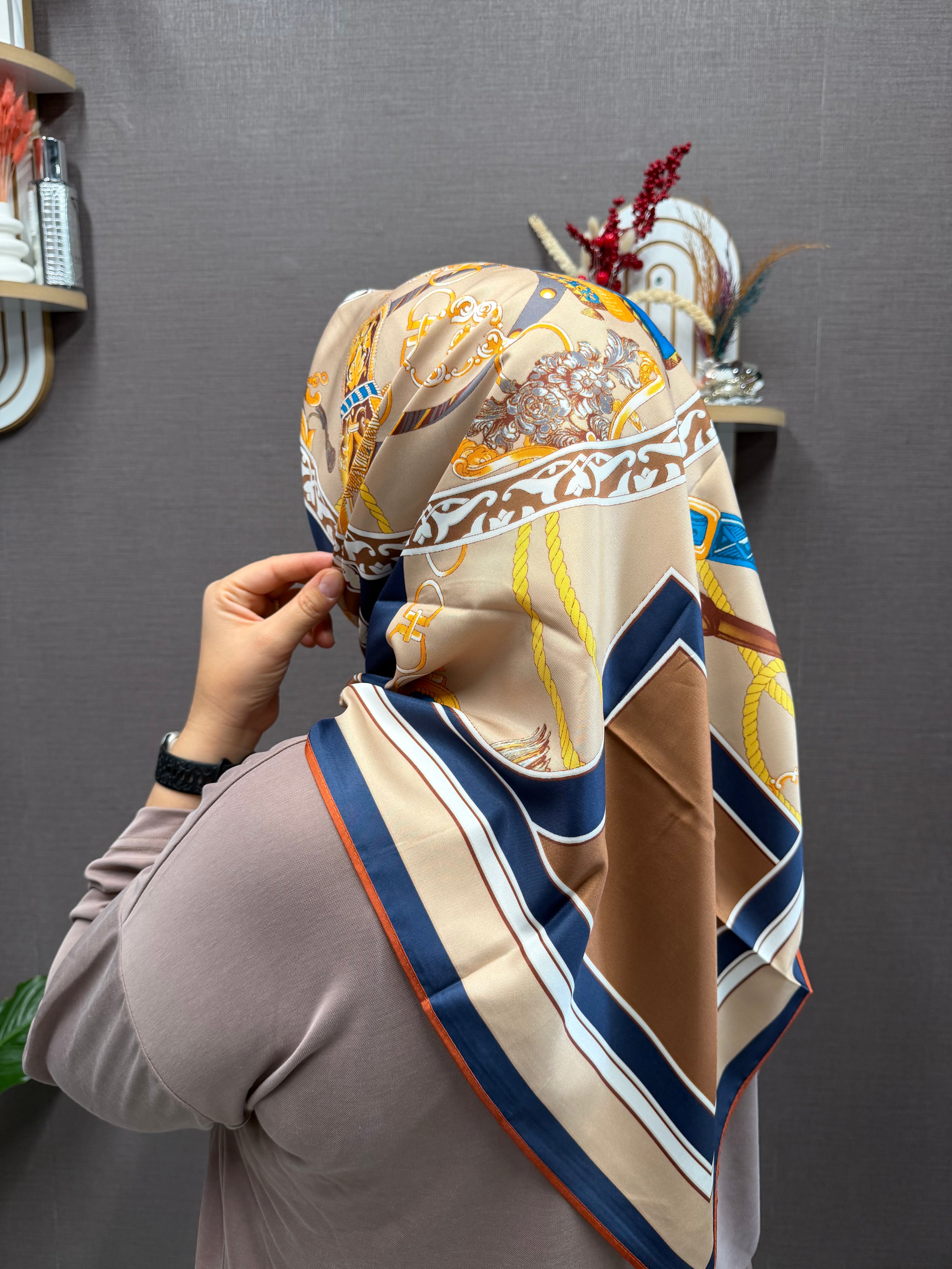 İthal Çift Taraflı Twill Eşarp Taba-Bej