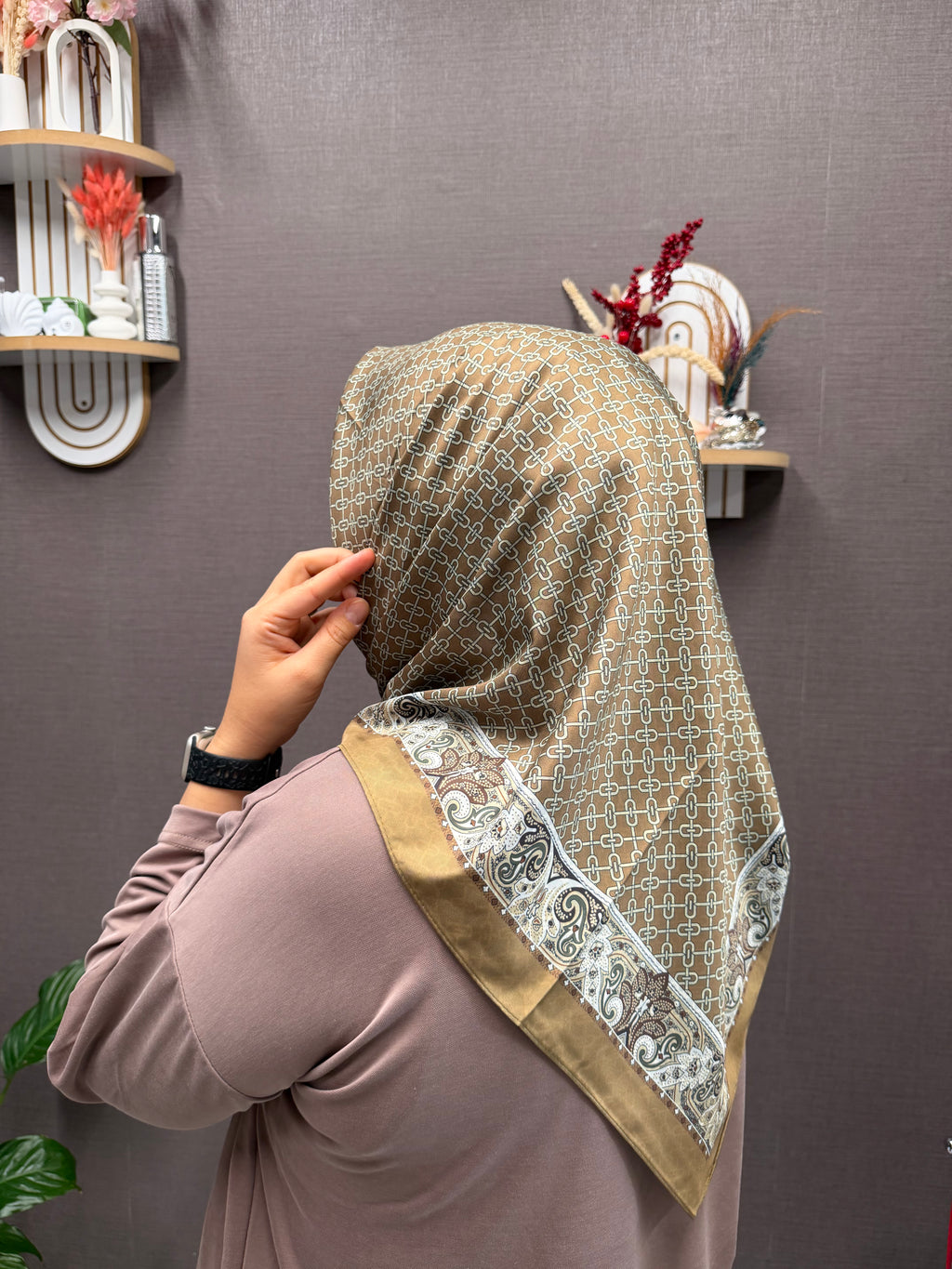 İthal Çift Taraflı Twill Eşarp Ceviz-Laci