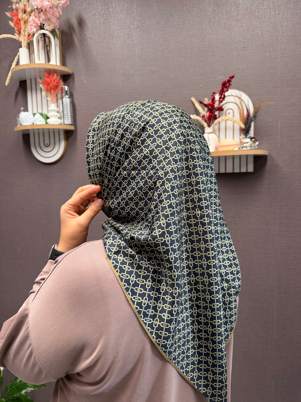 İthal Çift Taraflı Twill Eşarp Ceviz-Laci