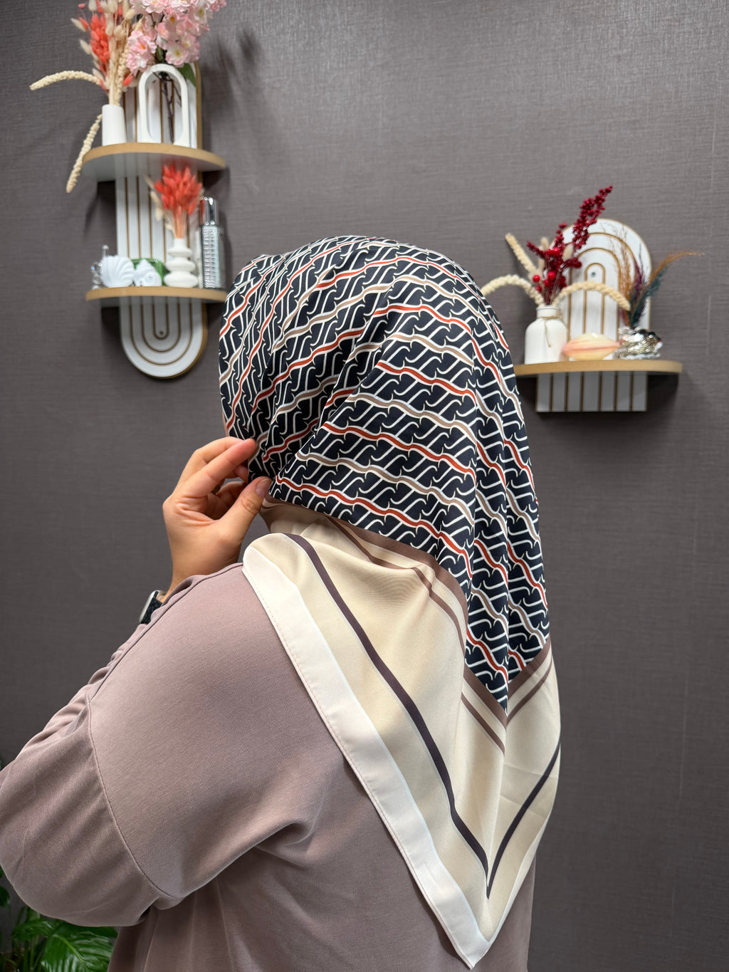 İthal Çift Taraflı Twill Eşarp Siyah-Taba