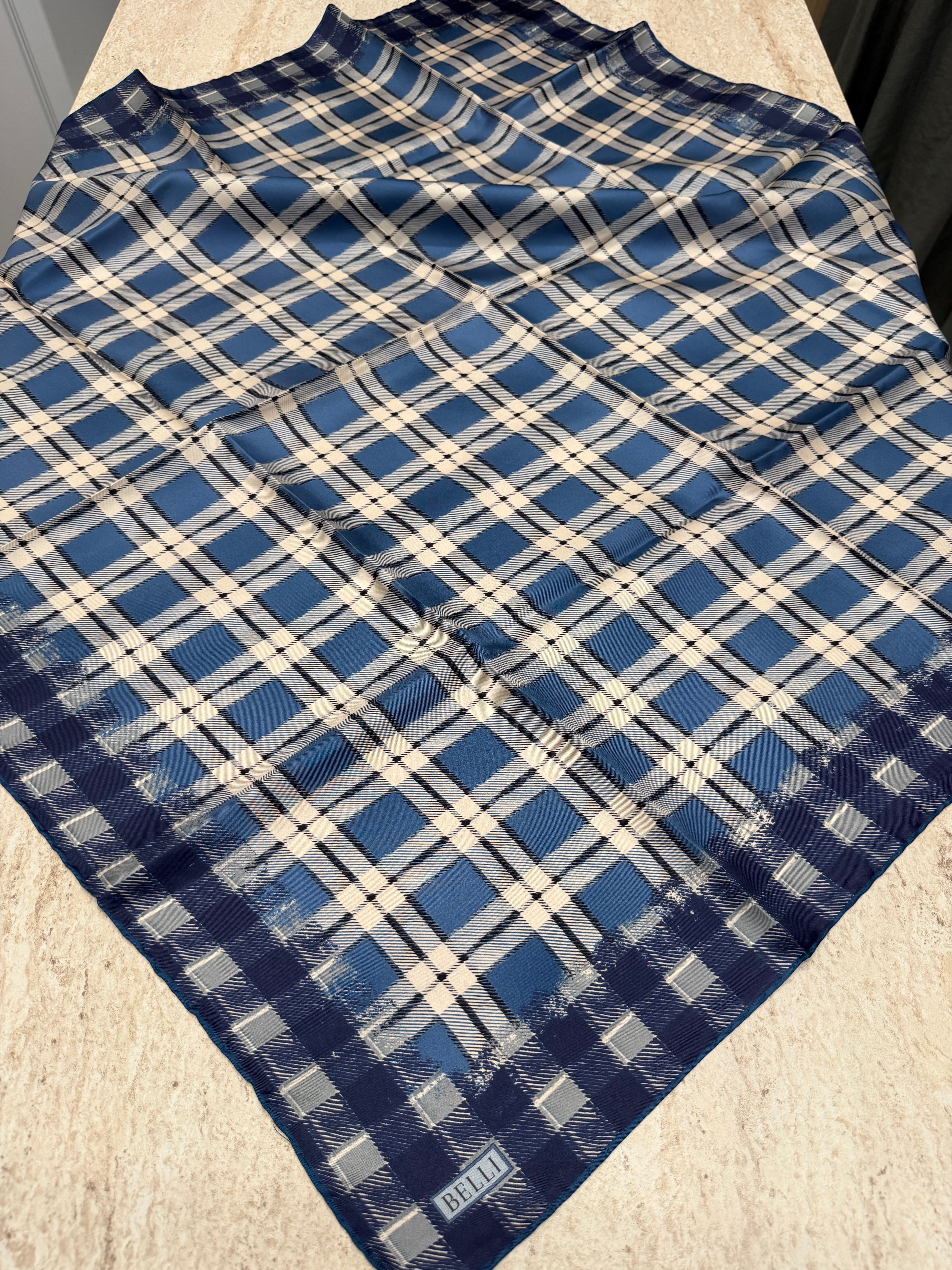 Belli Twill İpek Eşarp Ekose Lacivert