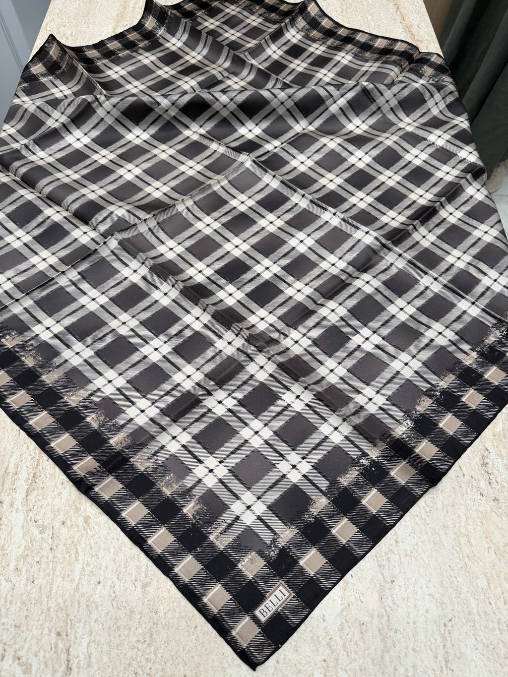 Belli Twill İpek Eşarp Ekose Siyah