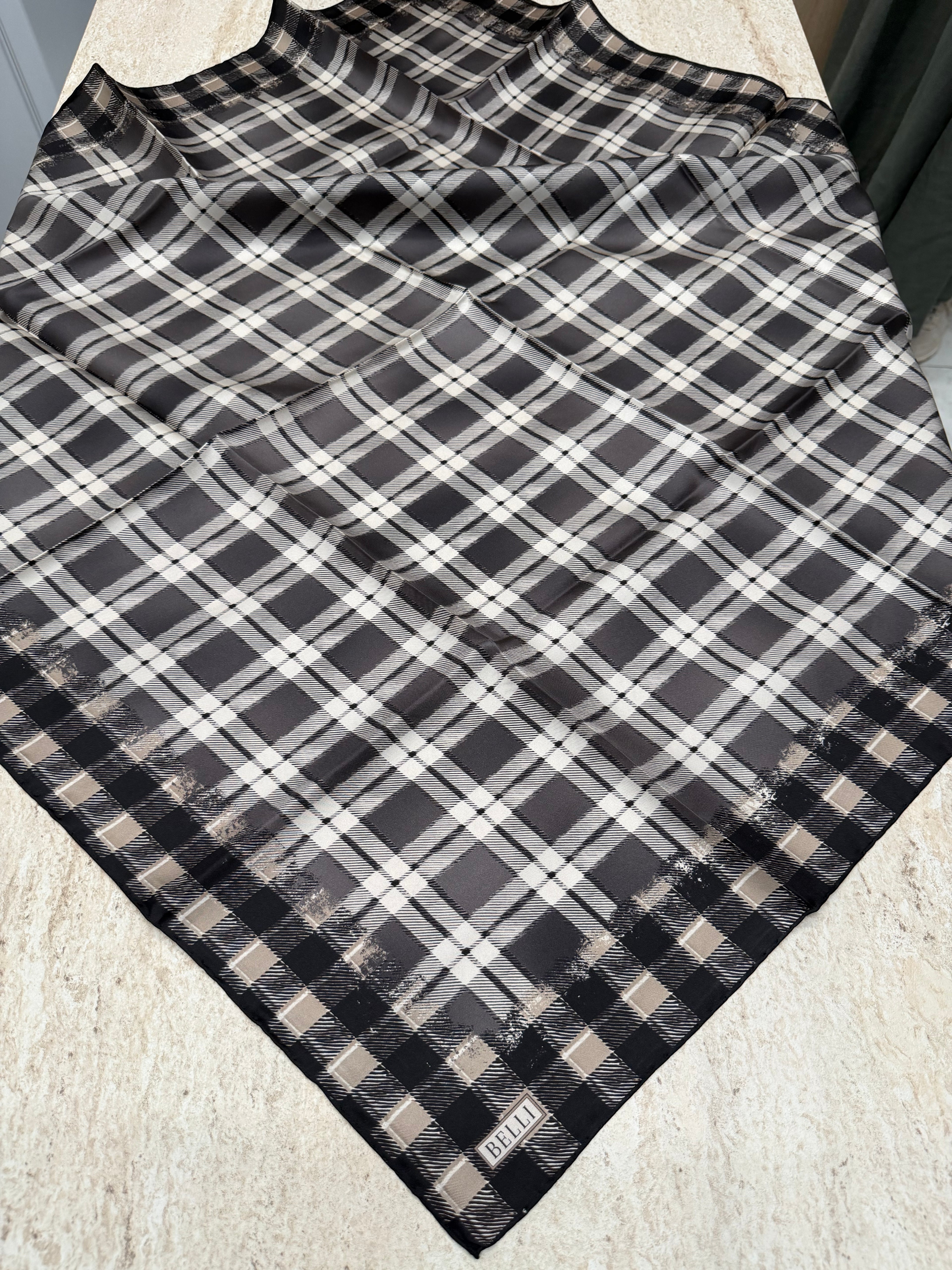 Belli Twill İpek Eşarp Ekose Siyah