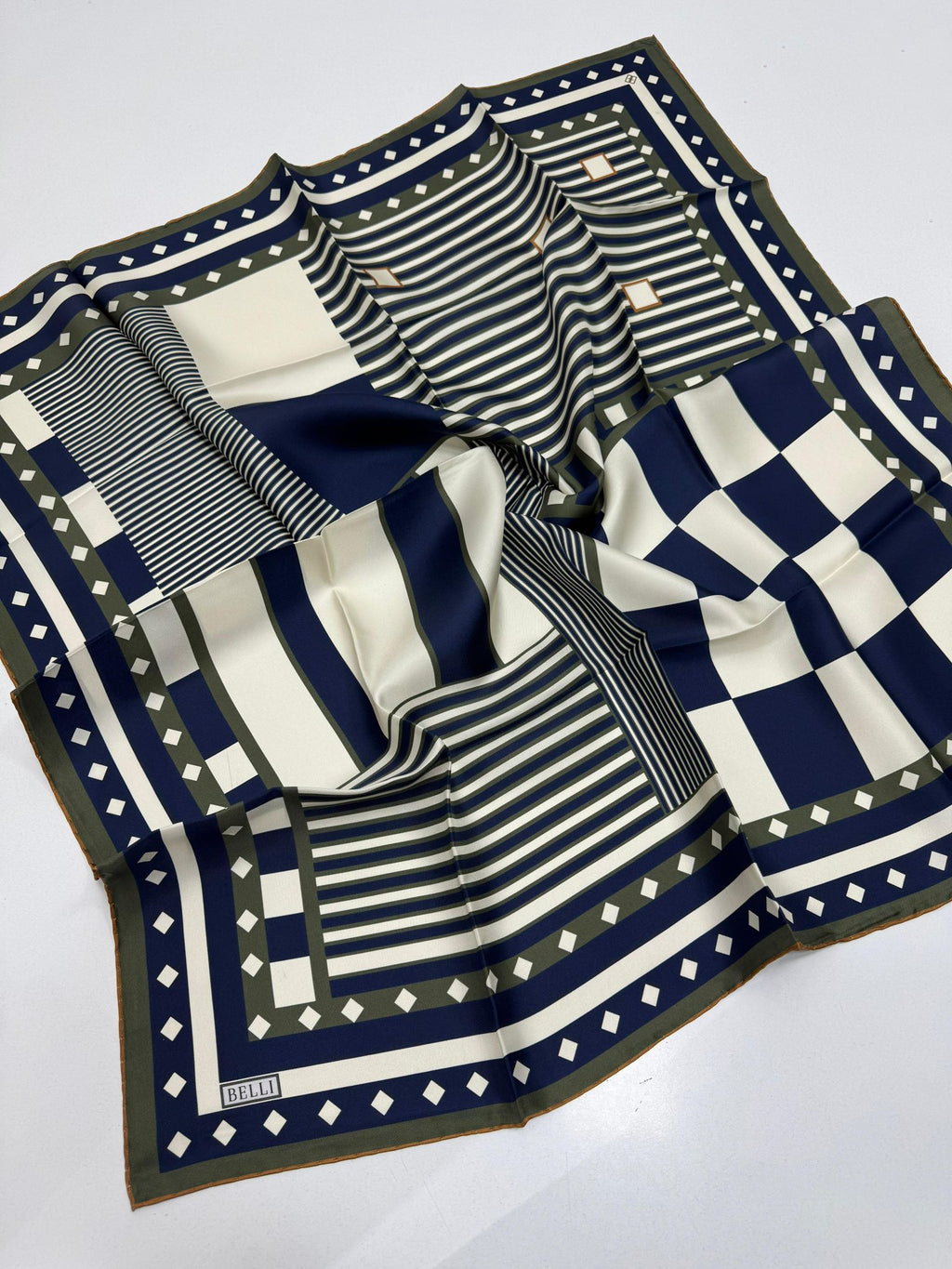 Belli'27 Kış Twill İpek Eşarp Laci-Haki