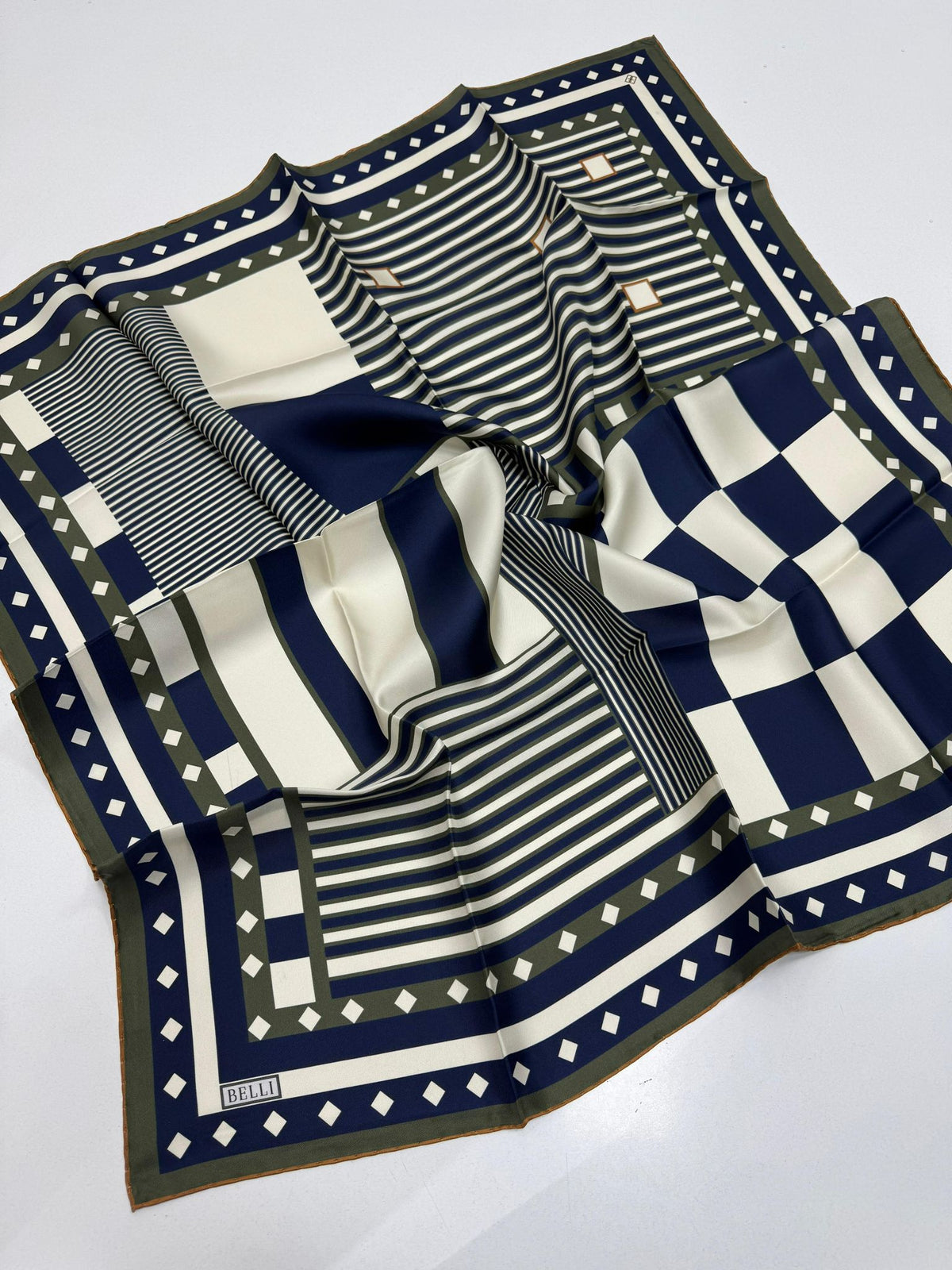 Belli'27 Kış Twill İpek Eşarp Laci-Haki