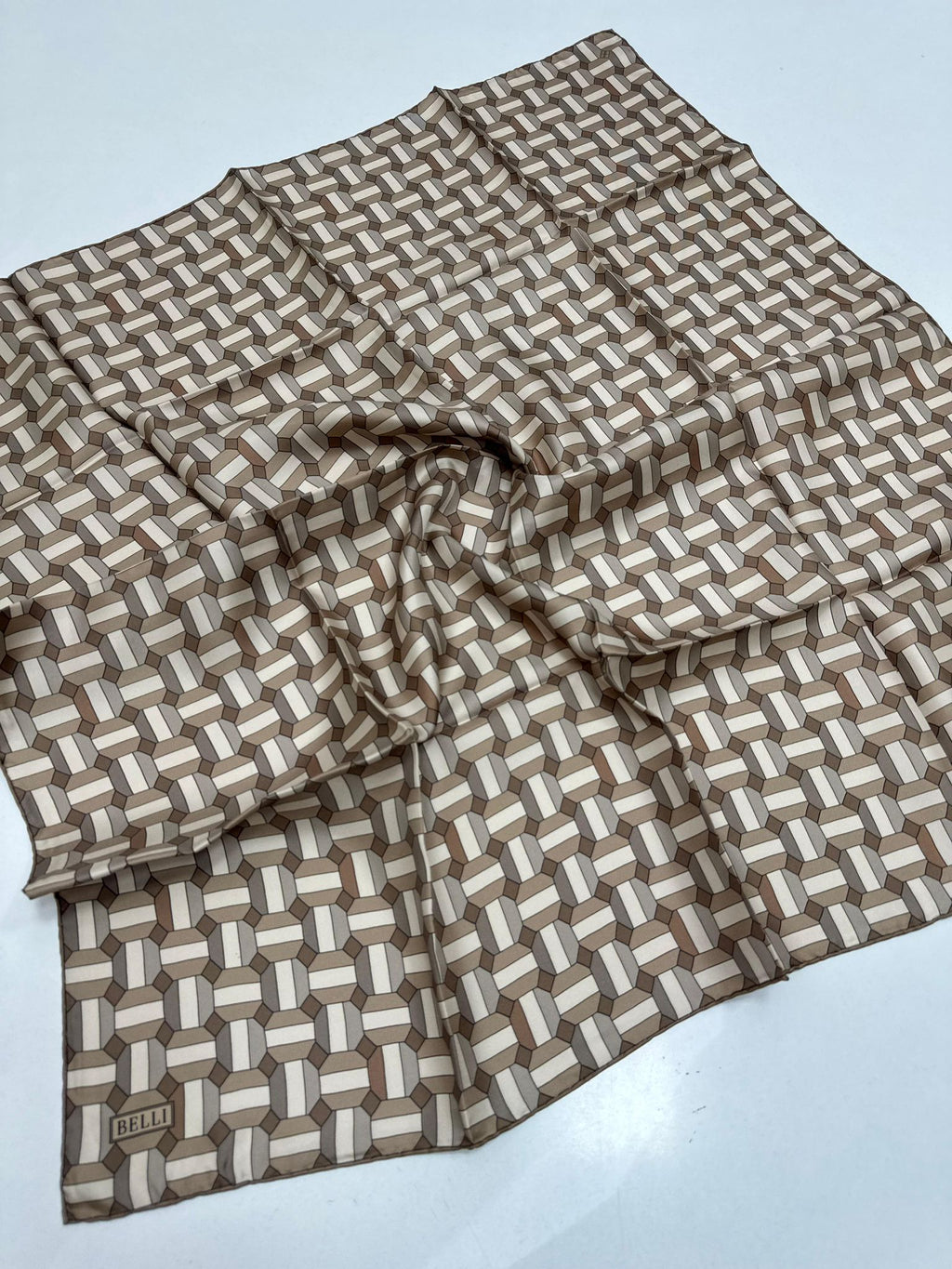 Belli'27 Kış Twill İpek Eşarp Koyu Bej