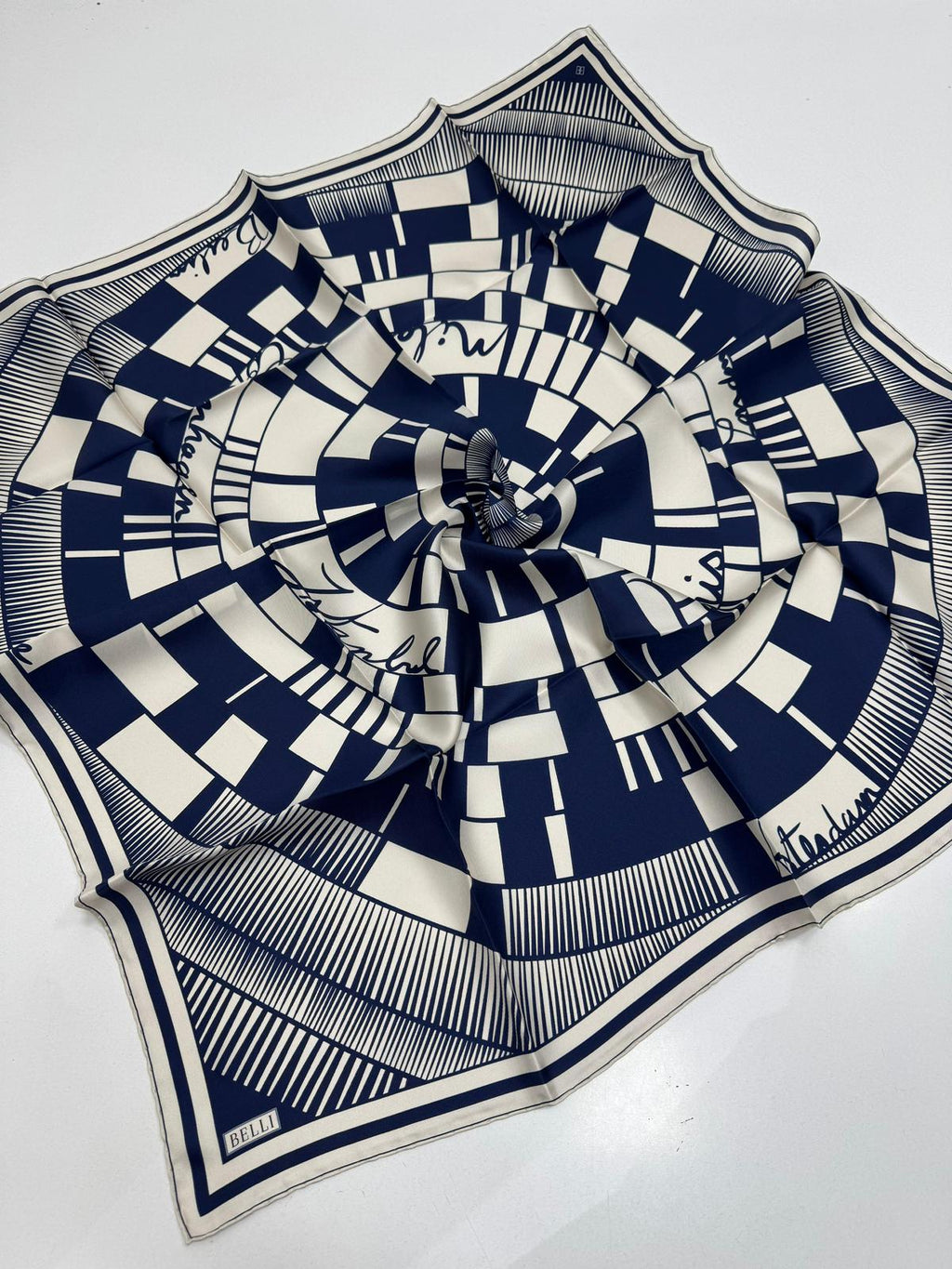 Belli'27 Kış Twill İpek Eşarp Lacivert