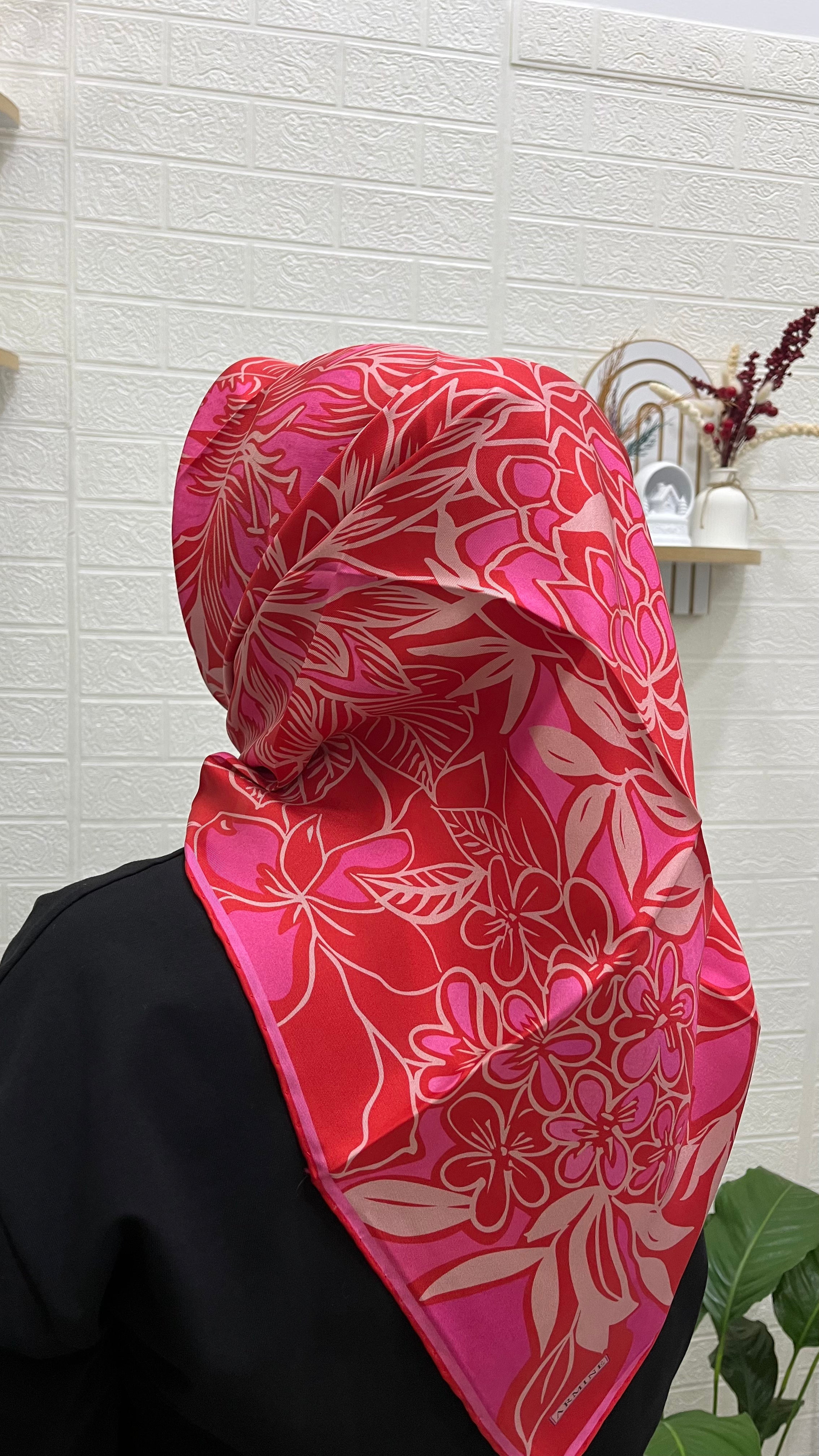 Armine'26 Twill İpek Yaz Sezonu Kırmızı