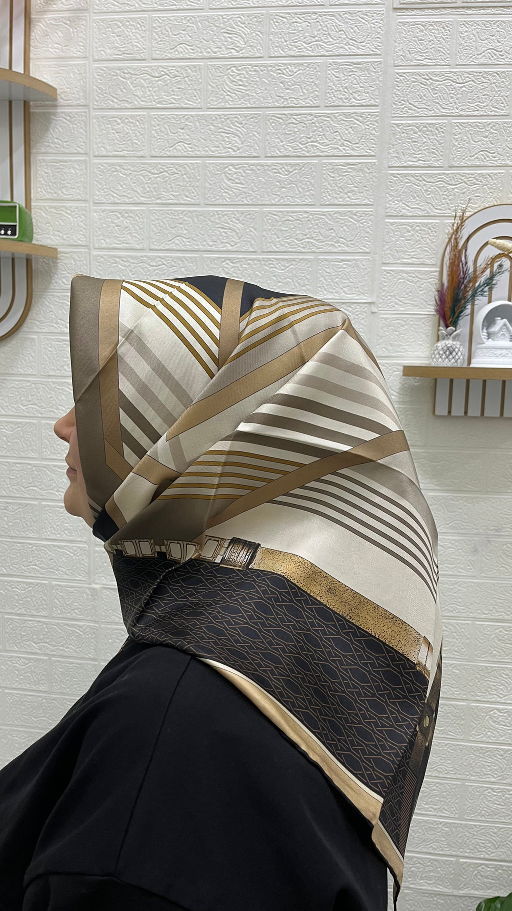 Armine'26 Twill İpek Yaz Sezonu Siyah Bej