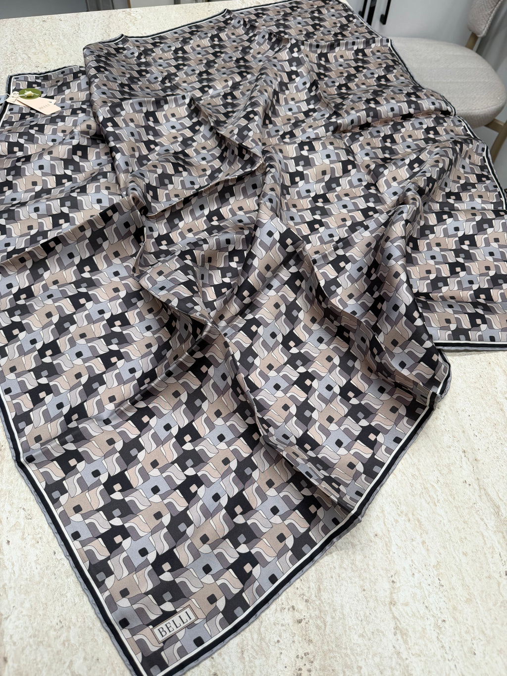 Belli'27 Kış Twill İpek Eşarp Bej-Gri
