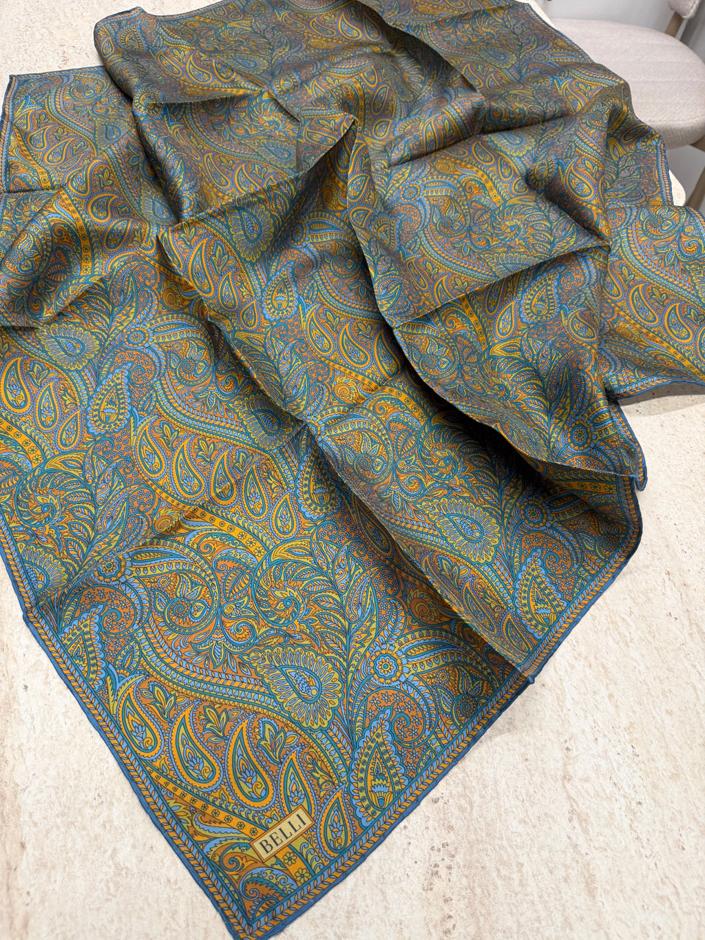Belli '27 Kış Twill İpek Eşarp Hare
