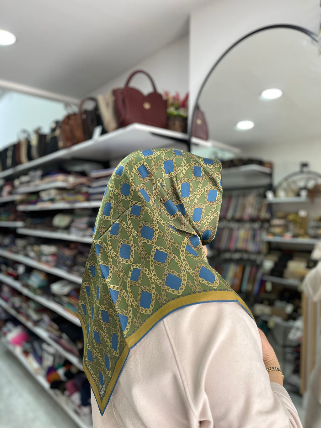 Armine '25-'26 Sura İpek Kış Sezonu Yağ Yeşili-Mavi