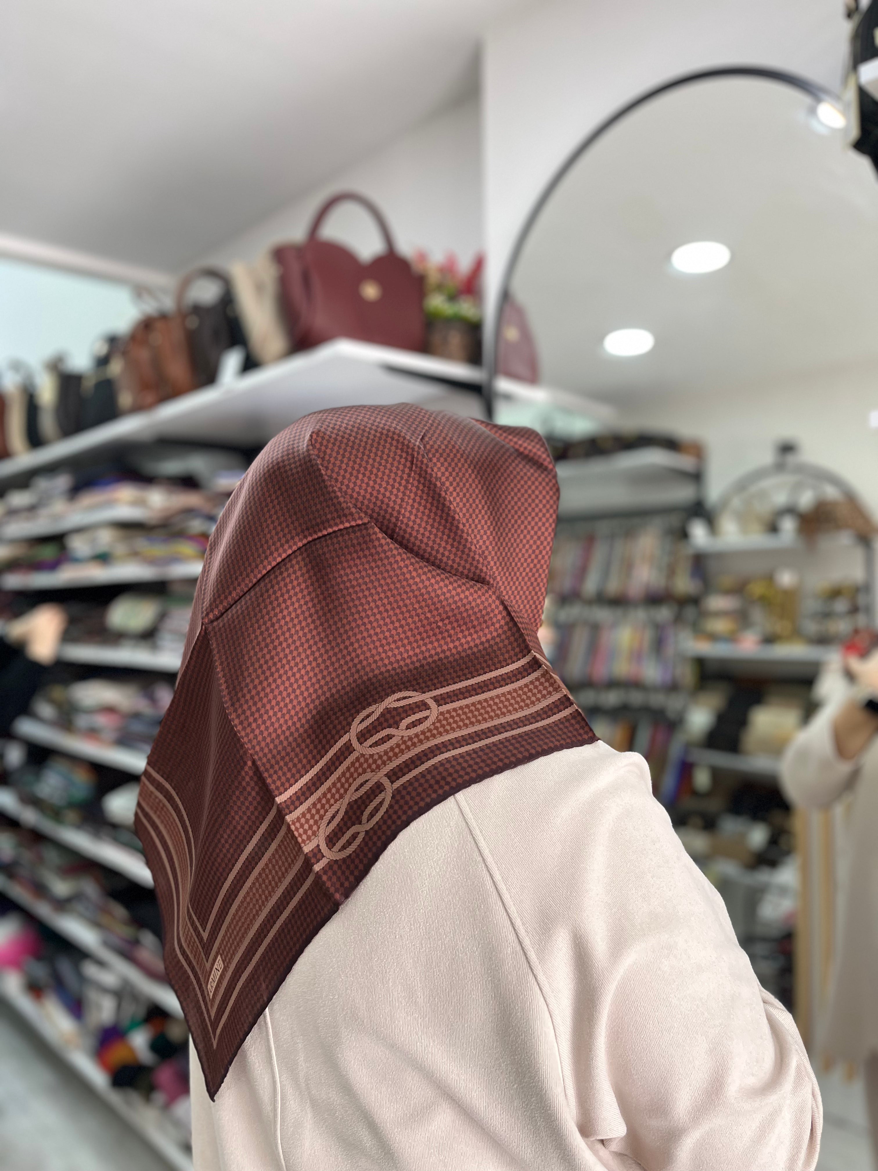 Armine '25-'26 Sura İpek Kış Sezonu Kızıl