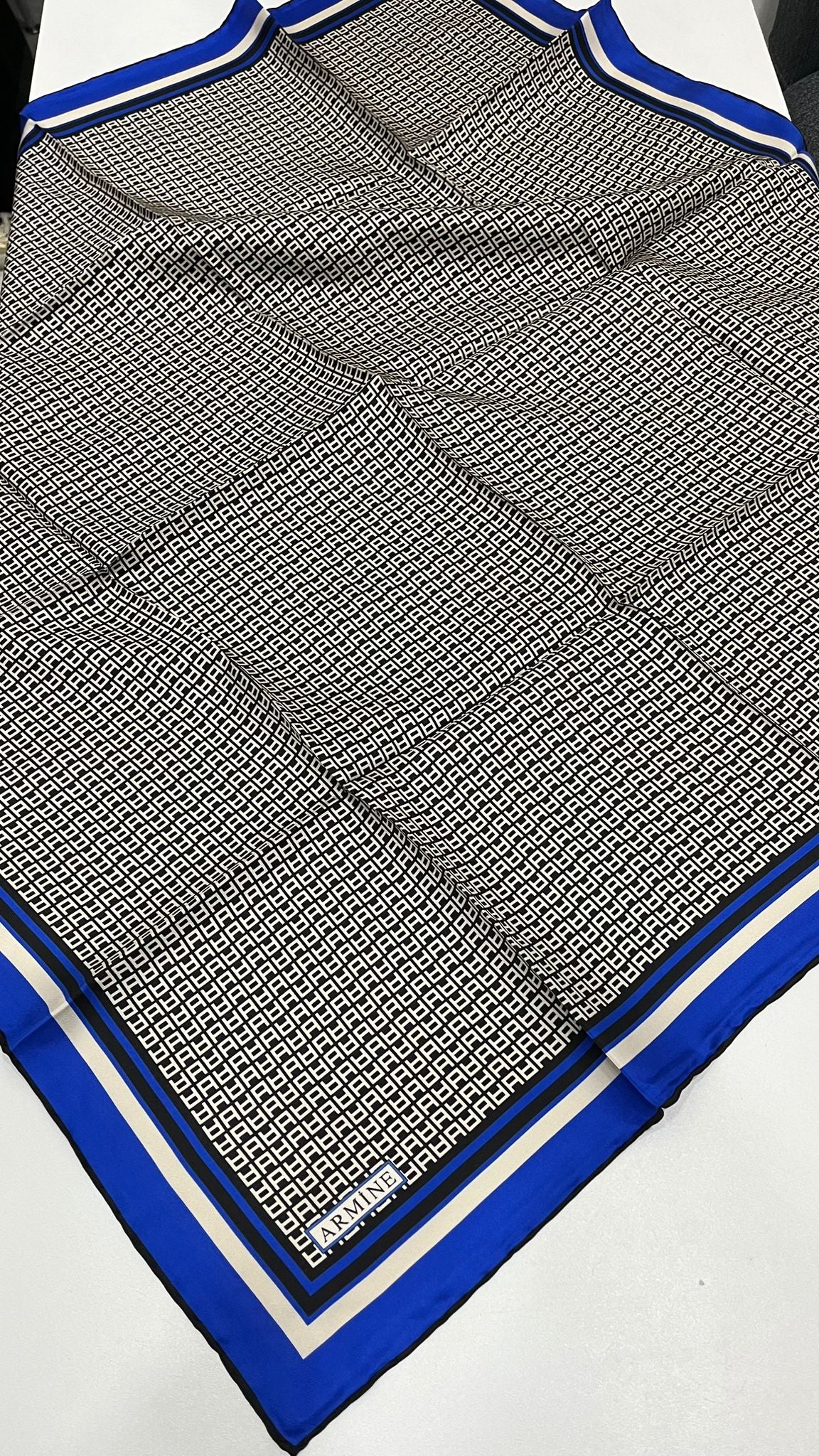 Armine Nostalji Twill İpek Eşarp