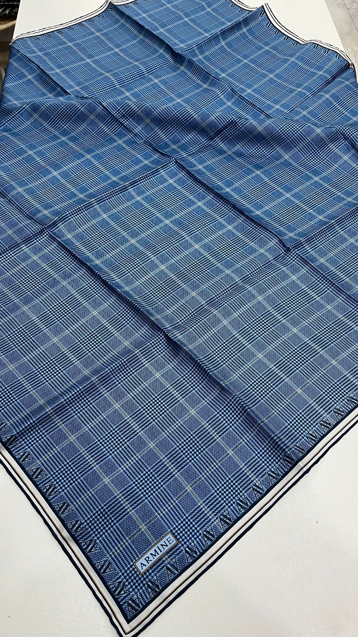 Armine Nostalji Twill İpek Eşarp