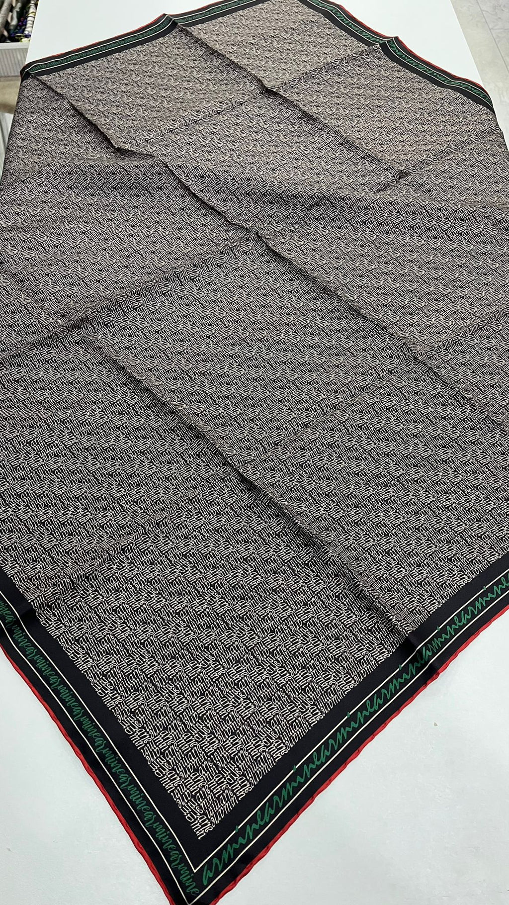 Armine Nostalji Twill İpek Eşarp