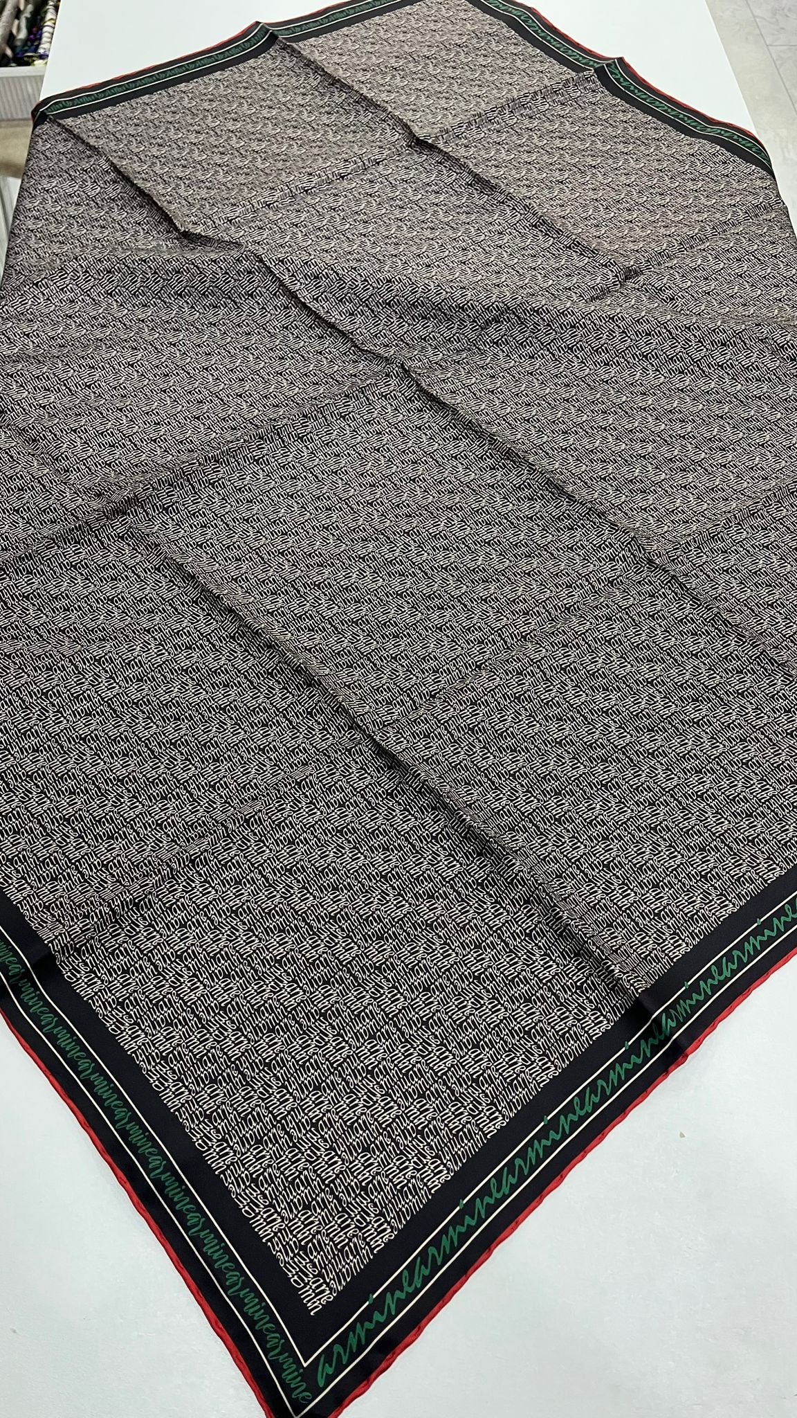 Armine Nostalji Twill İpek Eşarp