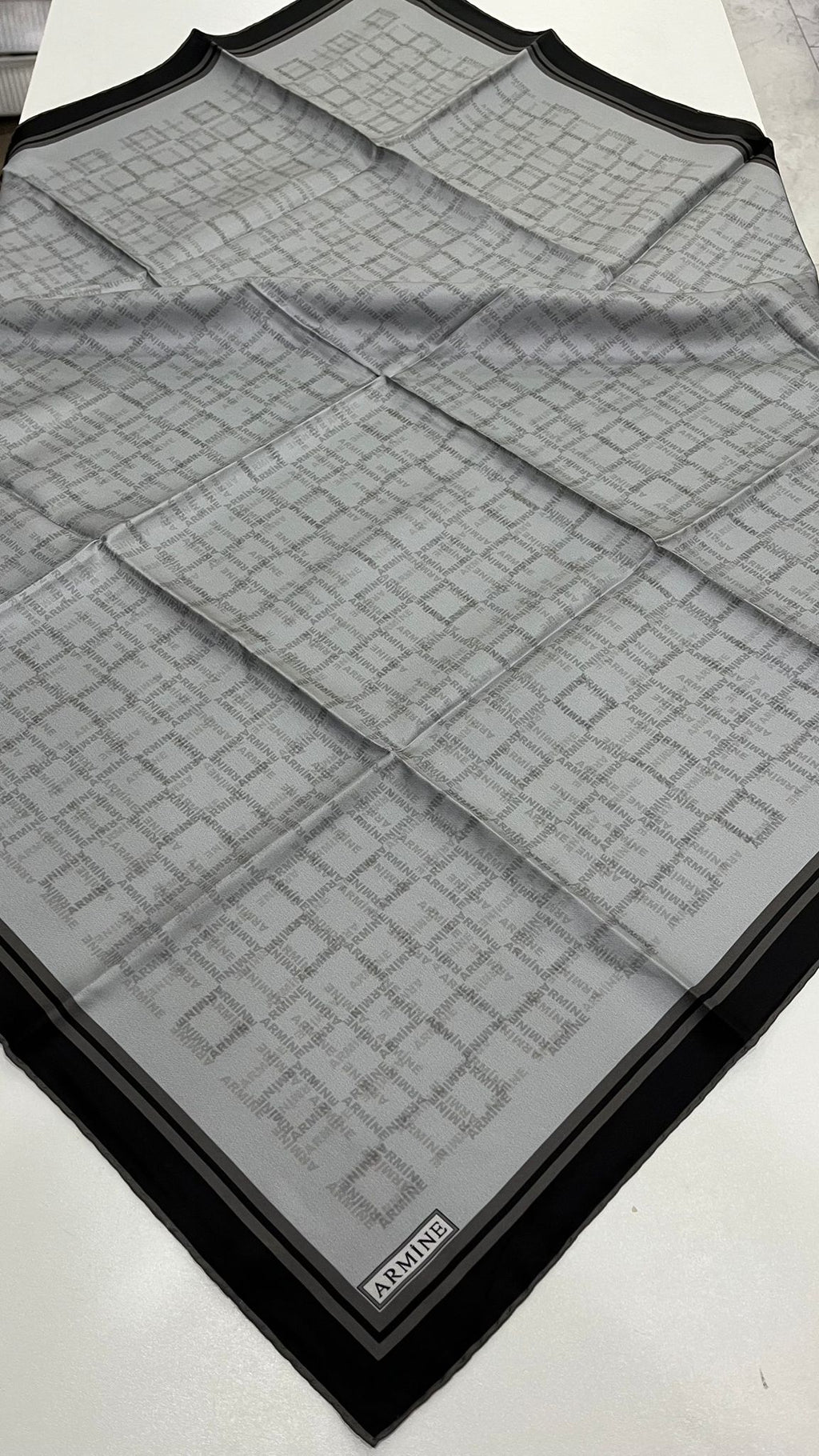 Armine Nostalji Twill İpek Eşarp Gümüş