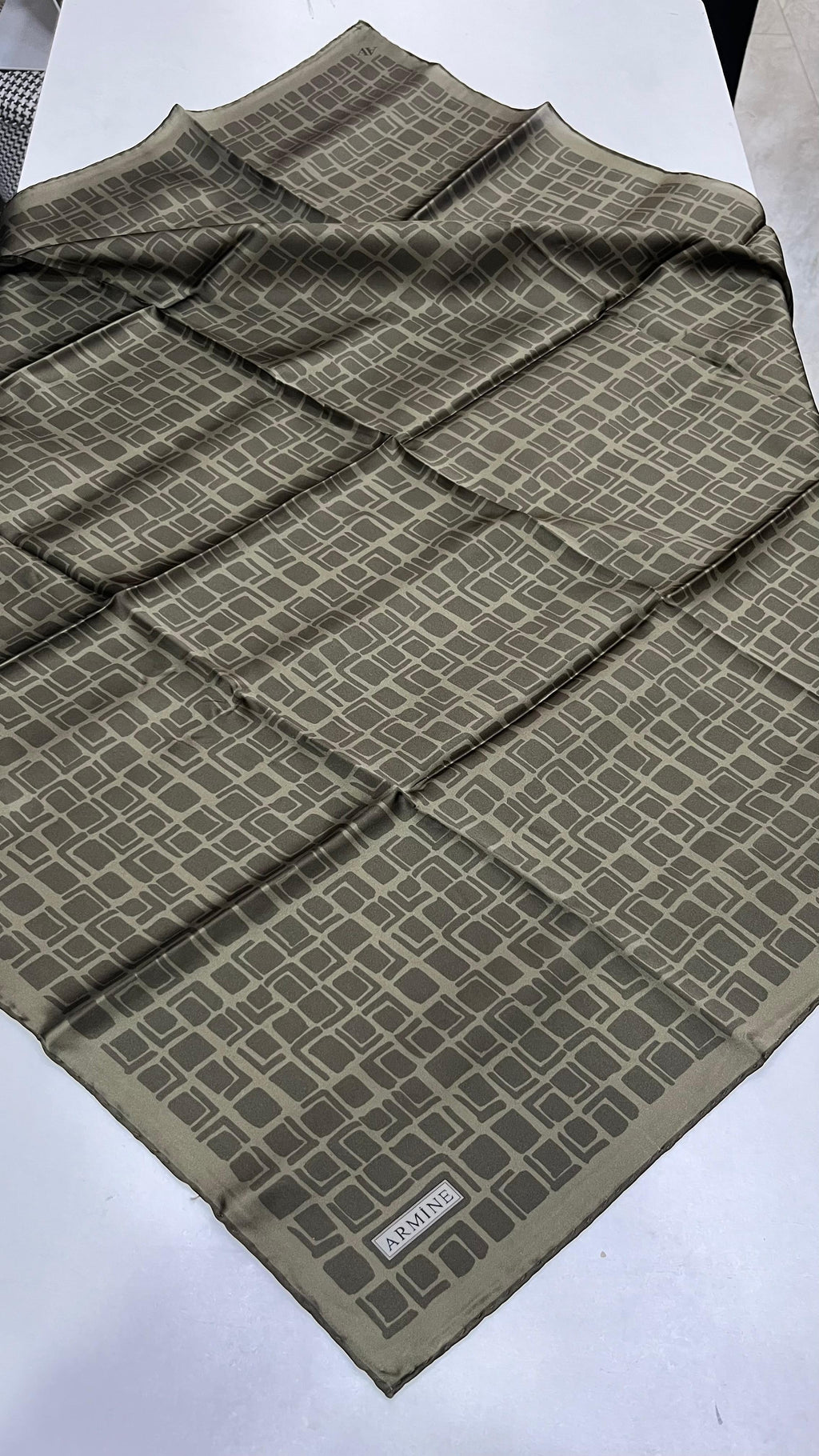 Armine '25-'26 Saf İpek Kış Sezonu Zeytin Yeşili