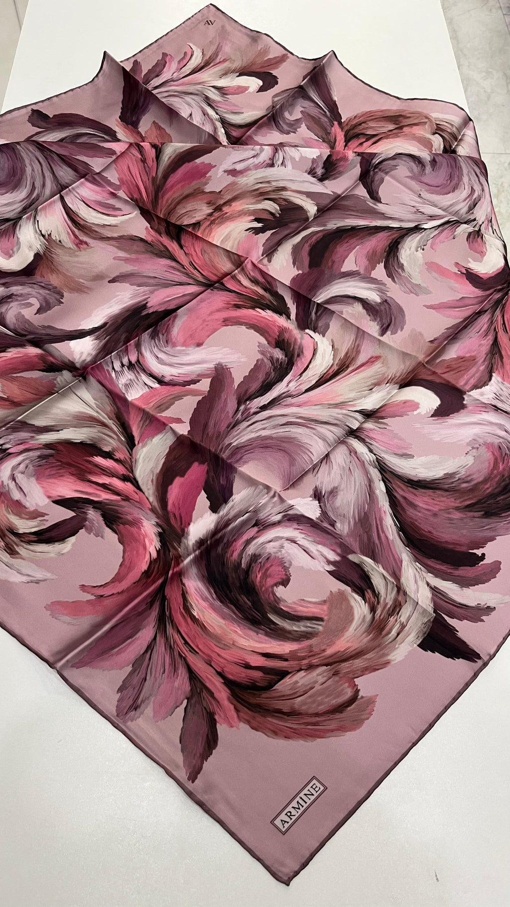 Armine '25-'26 Sura İpek Kış Sezonu Pudra