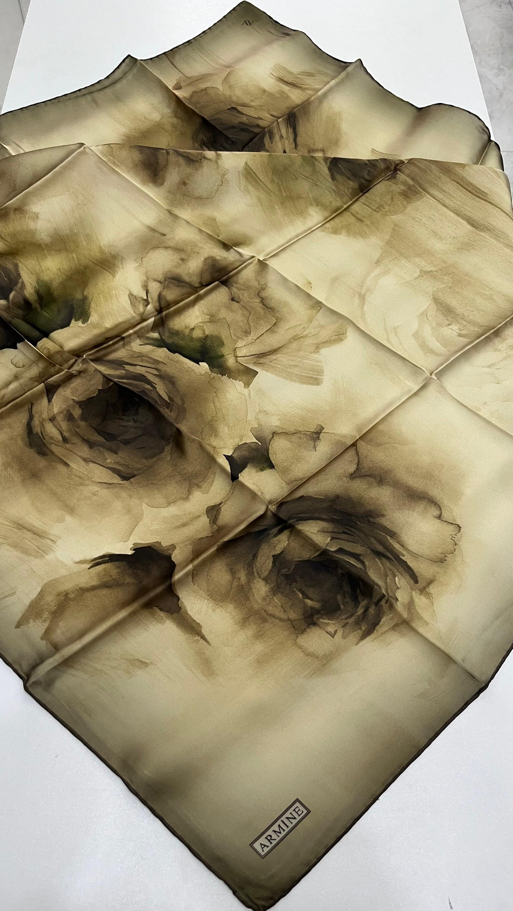 Armine '25-'26 Sura İpek Kış Sezonu Ayçiçeği