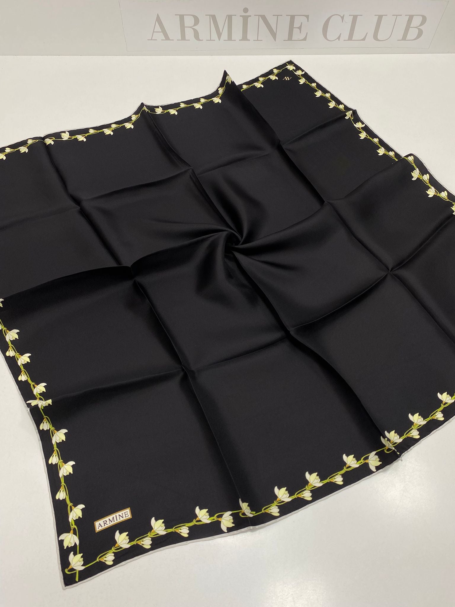 Armine Nostalji Twill İpek Eşarp Siyah