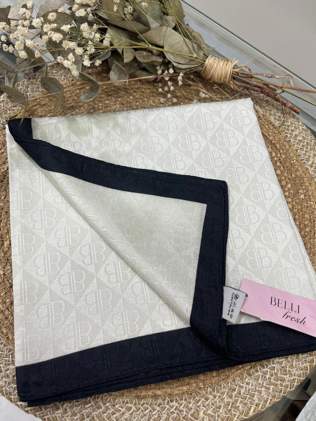 Monogram Eşarp Beyaz