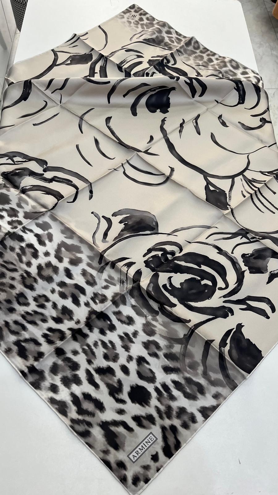 Armine 2025 Yaz Sezonu Twill İpek Eşarp Leopar Bej