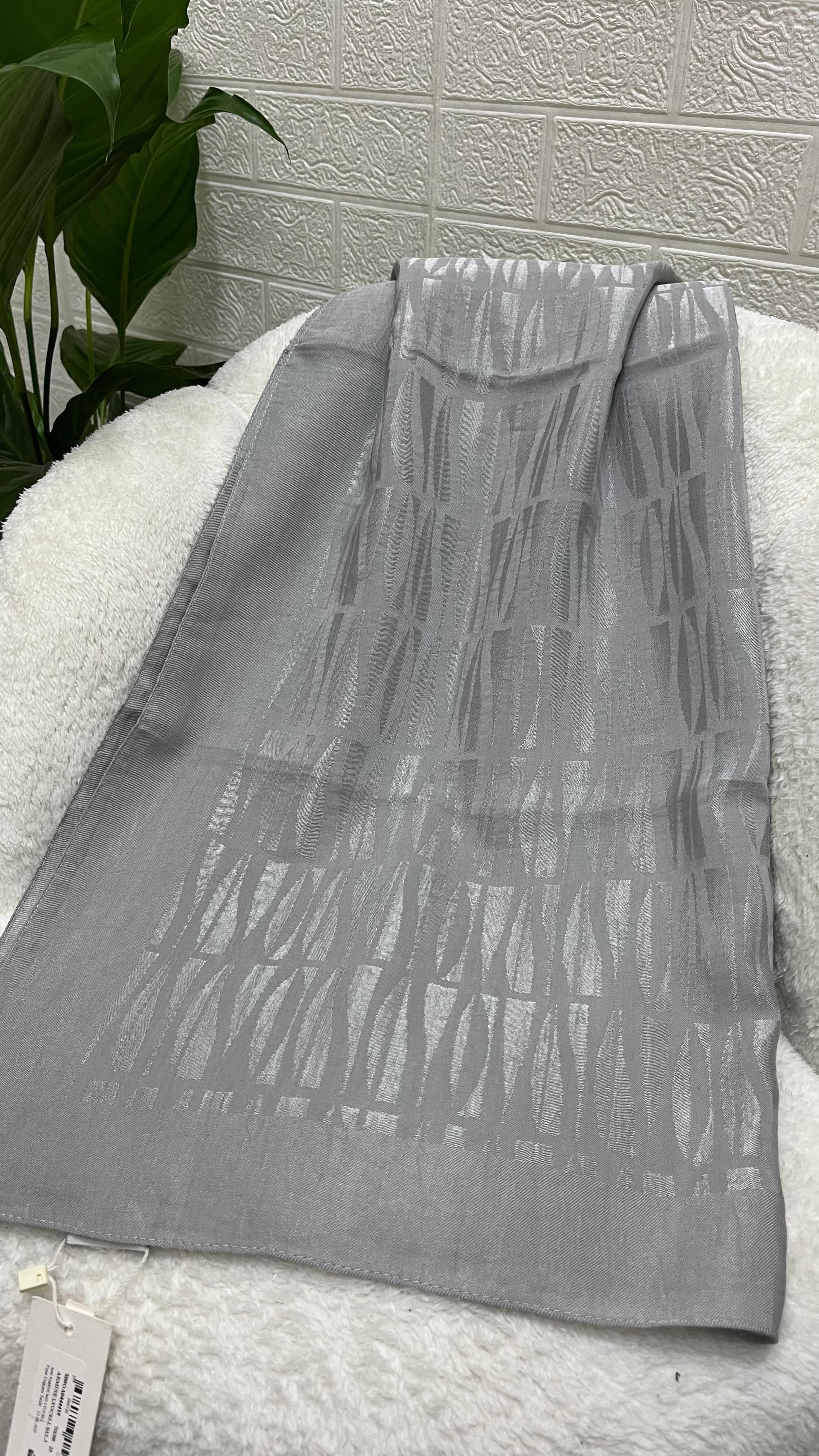 Armine Naia Şal Gri