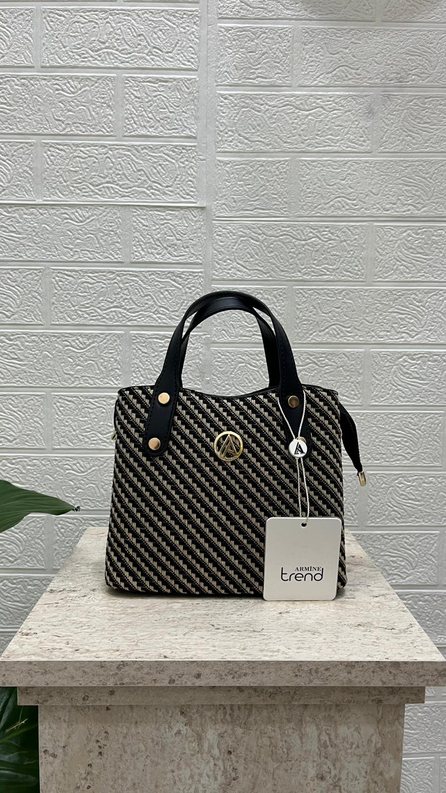 Armine Çanta Hasır Görünümlü Siyah