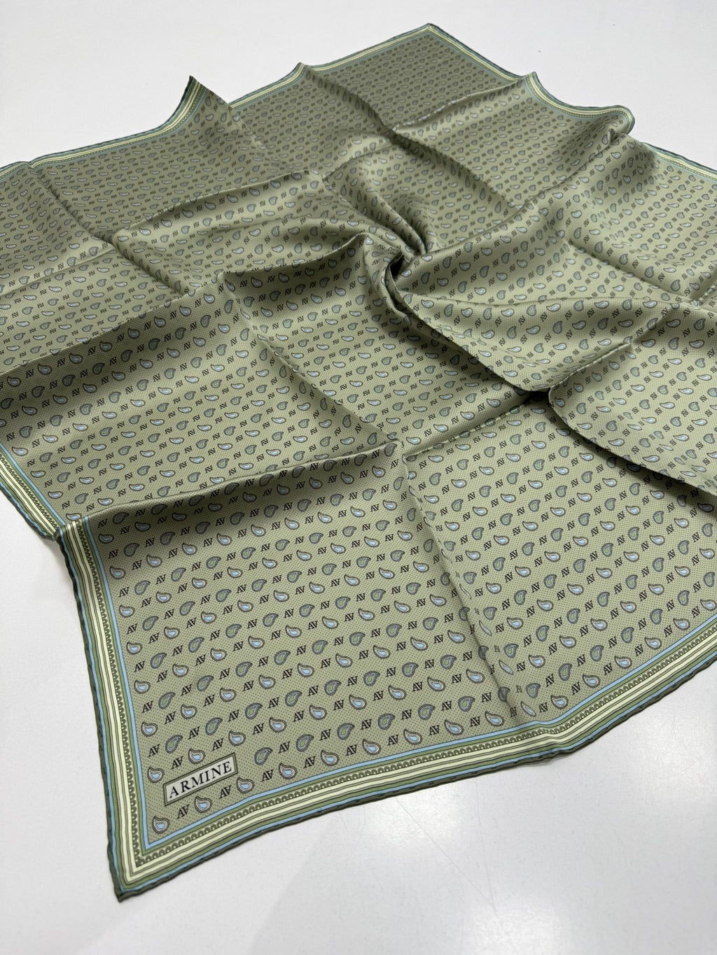 Armine'26 Twill İpek Yaz Sezonu Avokado