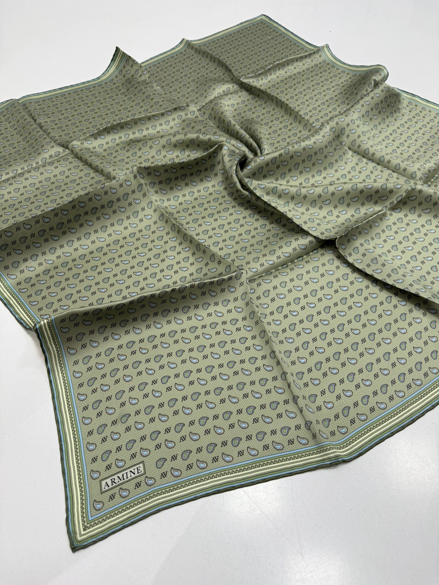 Armine'26 Twill İpek Yaz Sezonu Avokado