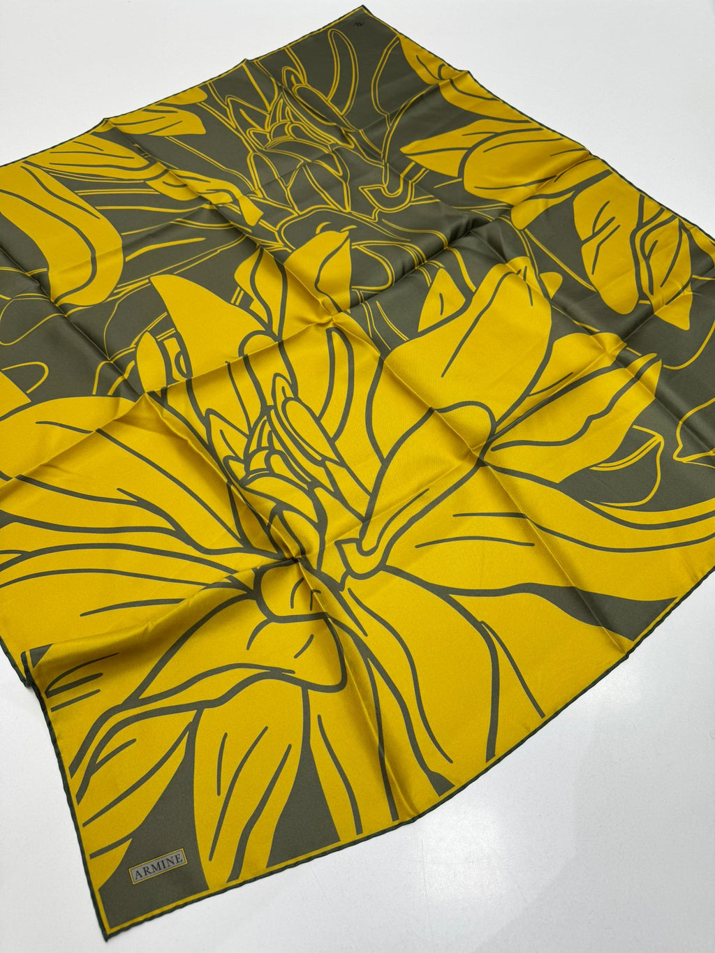 Armine'26 Sura İpek Yaz Sezonu Sarı