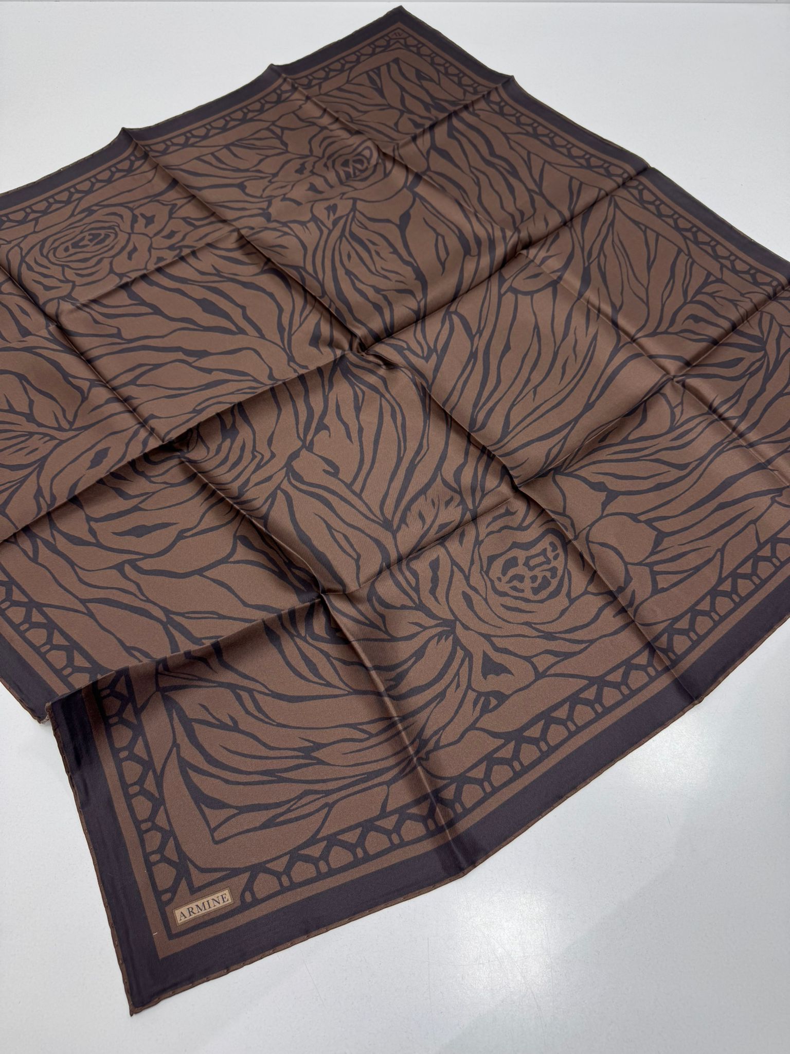 Armine'26 Sura İpek Yaz Sezonu Kahve