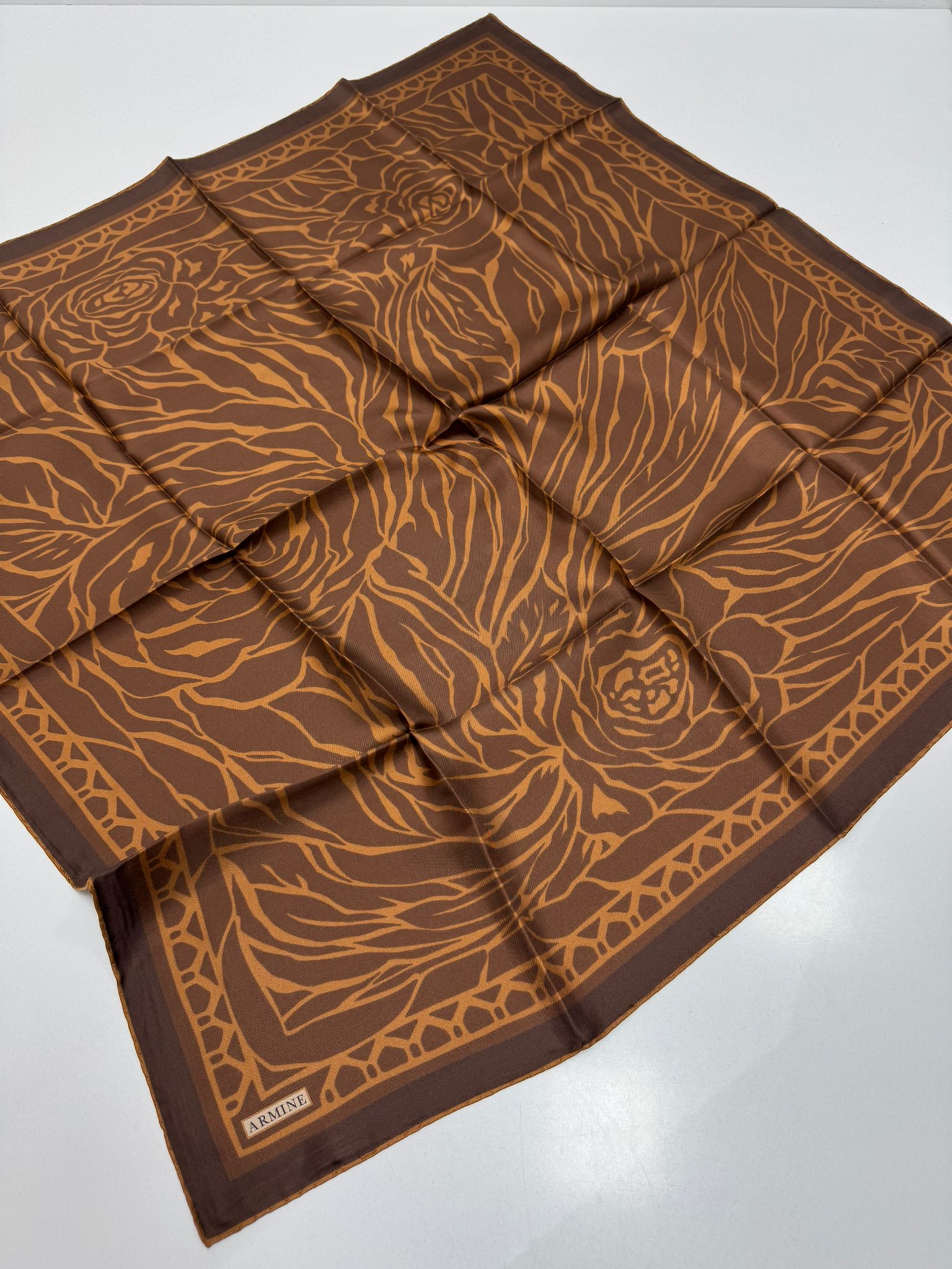 Armine'26 Sura İpek Yaz Sezonu Taba