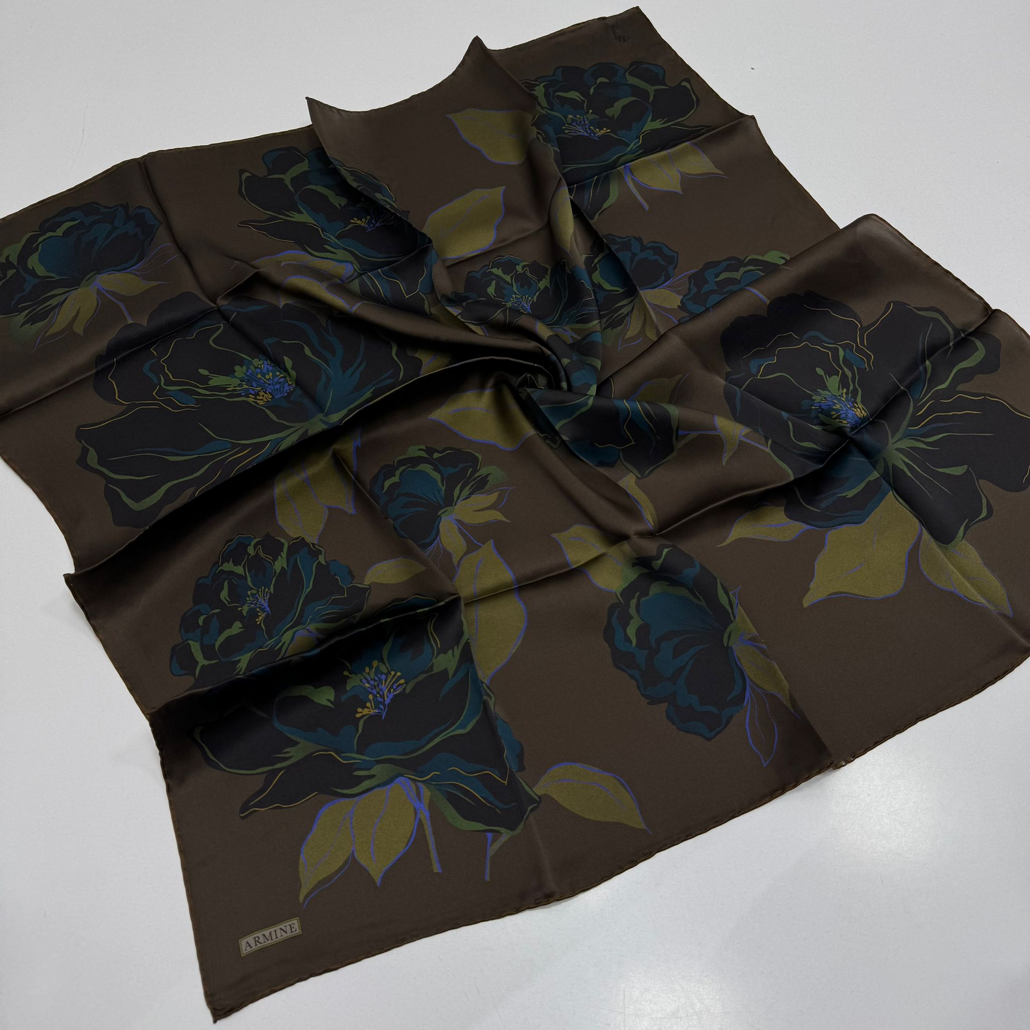 Armine'26 Sura İpek Yaz Sezonu Kahve