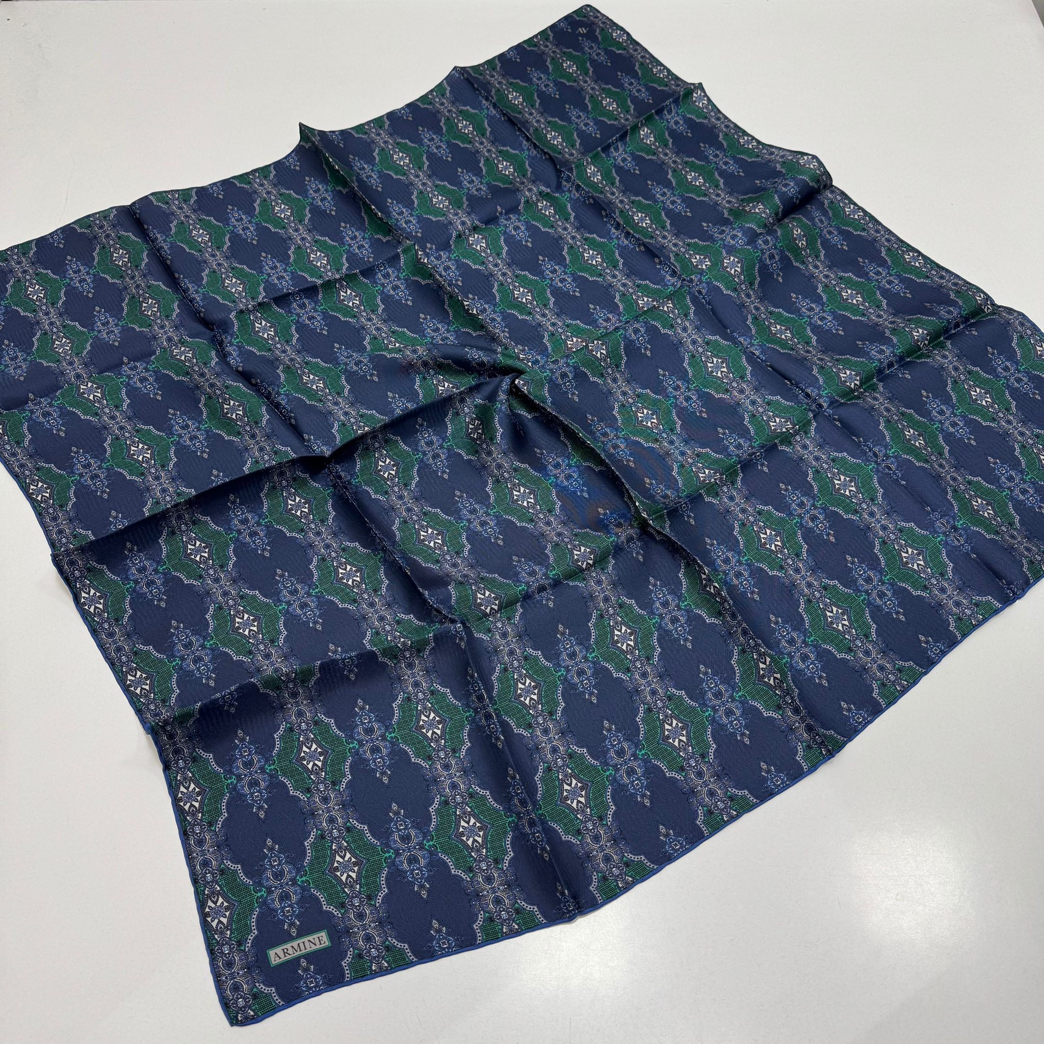 Armine'26 Sura İpek Yaz Sezonu Lacivert