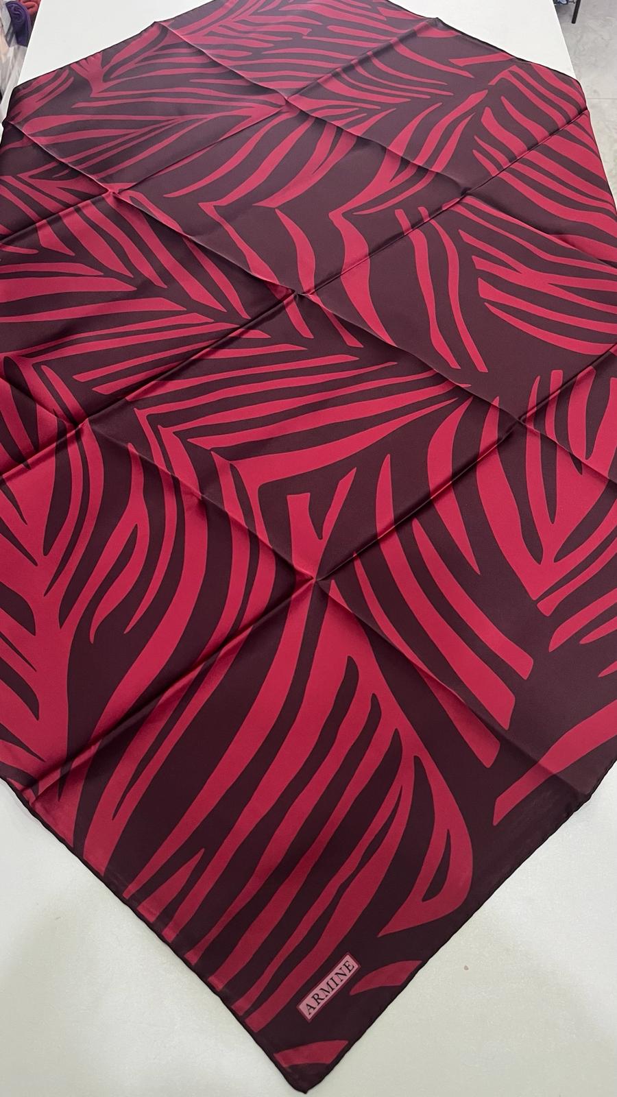 Armine'26 Sura İpek Yaz Sezonu Bordo