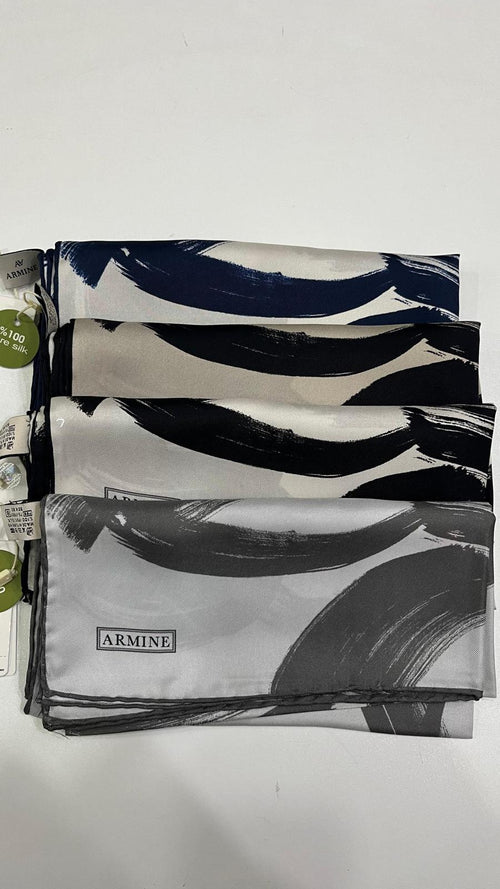 Armine'26 Twill İpek Yaz Sezonu Ekru Lacivert