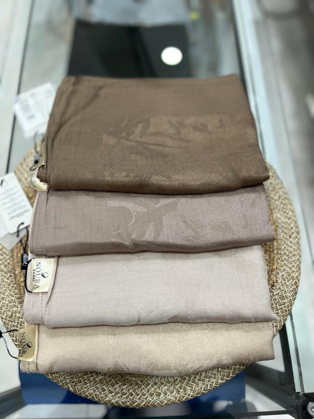 Noura Scarf Pırlanta Şal Taş
