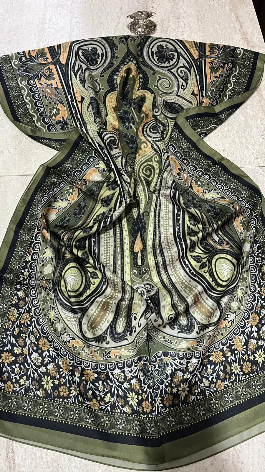 Etro Desen Vual İpek Şal Haki