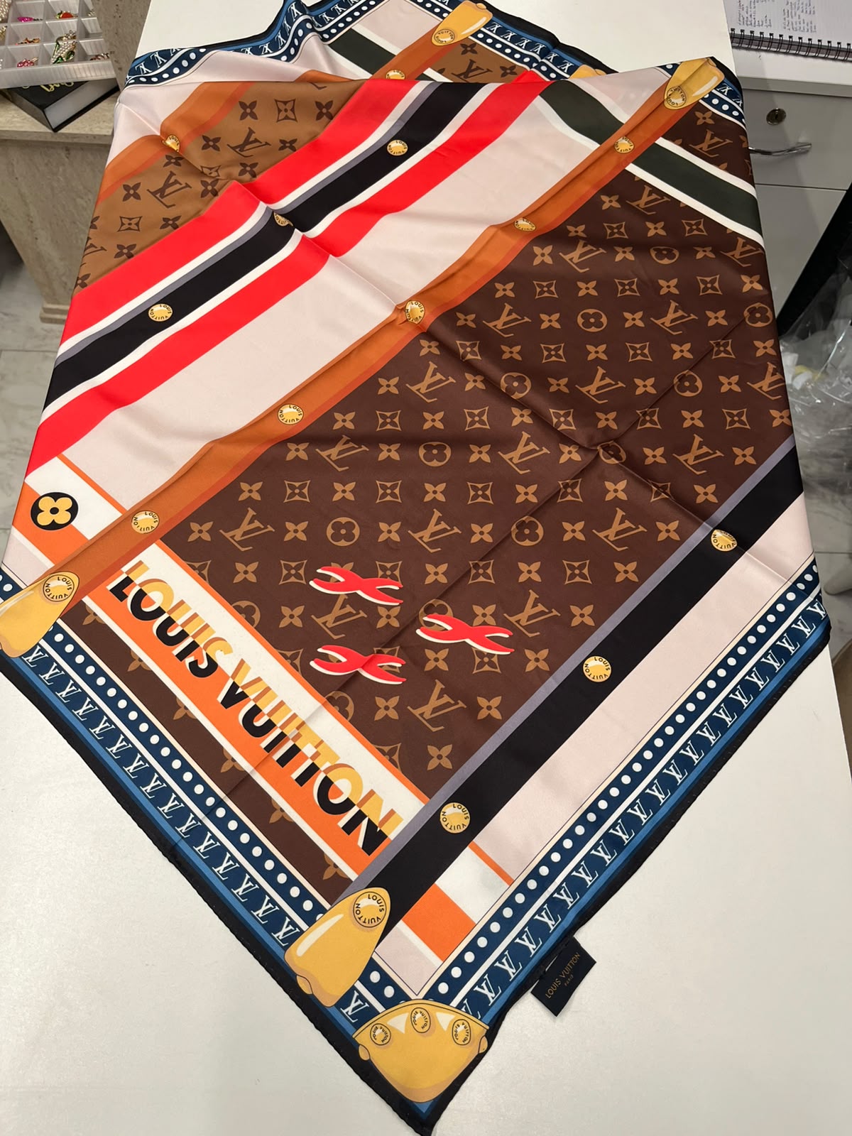 İthal  Twill İpek Eşarp Kahve