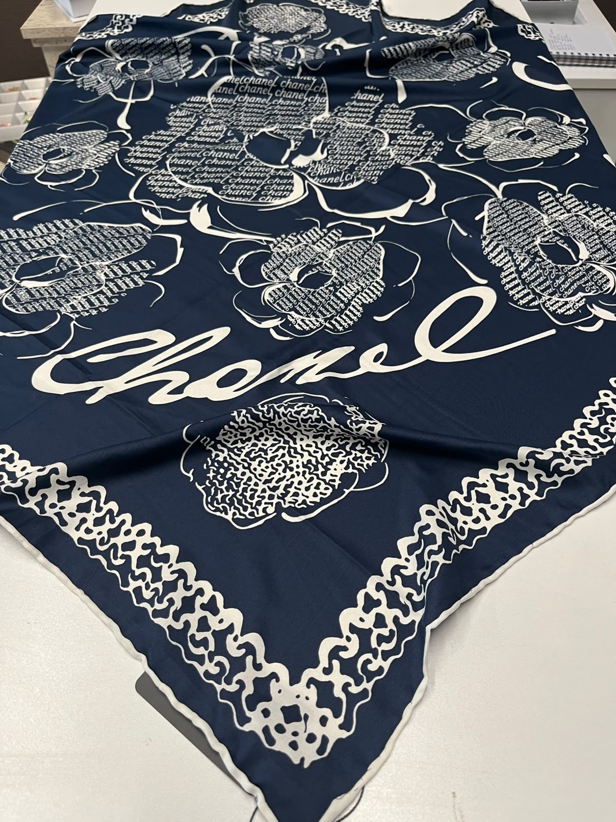 İthal  Twill İpek Eşarp Lacivert